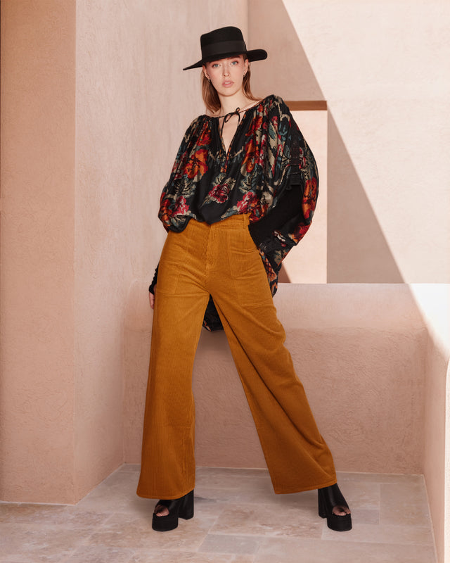 Pantalon rétro - chic ocre, velours côtelé, coupe large et droite - Pantalons & combinaisons Mes Demoiselles - Image 1