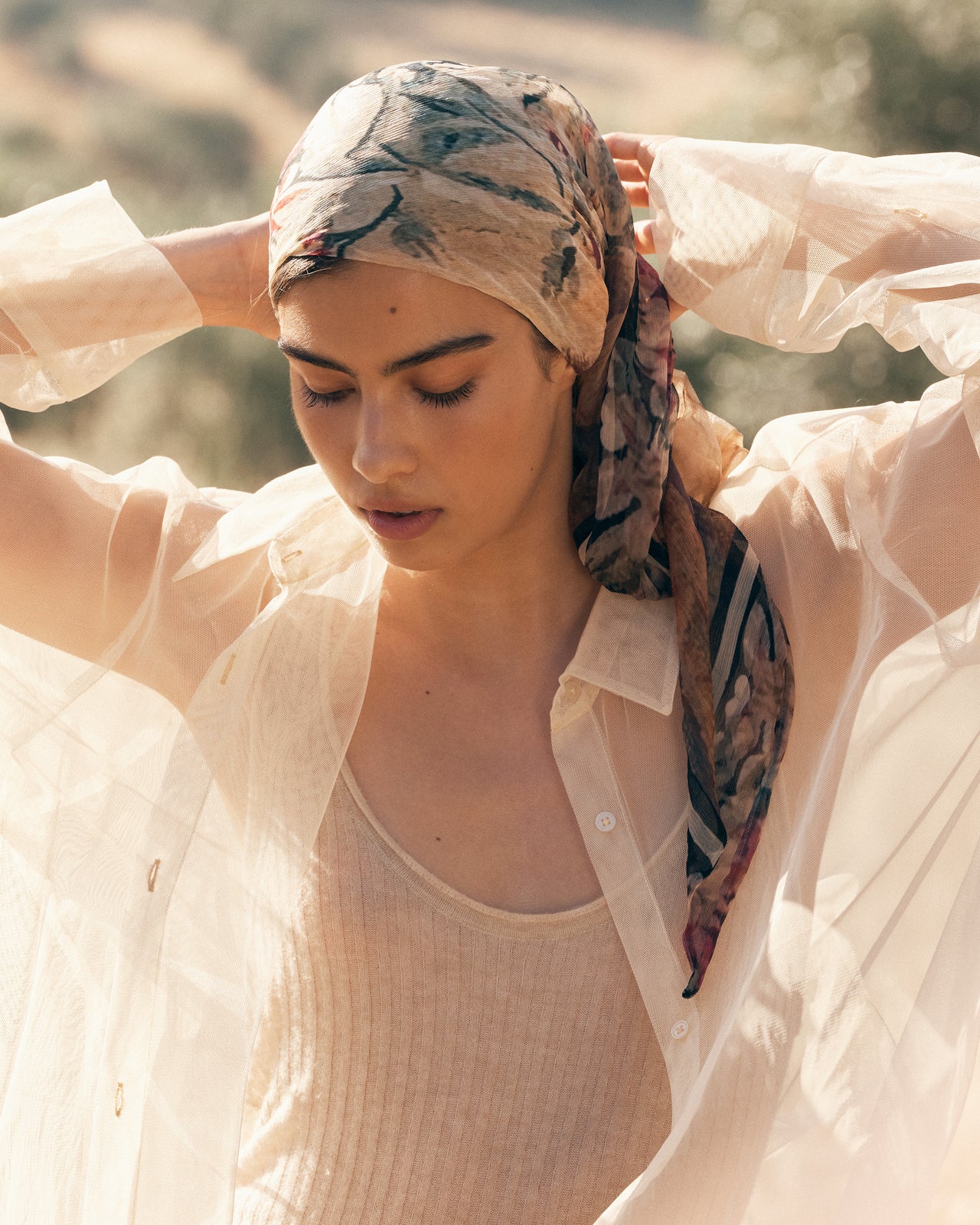 Foulard en Viscose Chiffon – Imprimé Baroque Multicolore : Accessoires Mes Demoiselles - Image 1