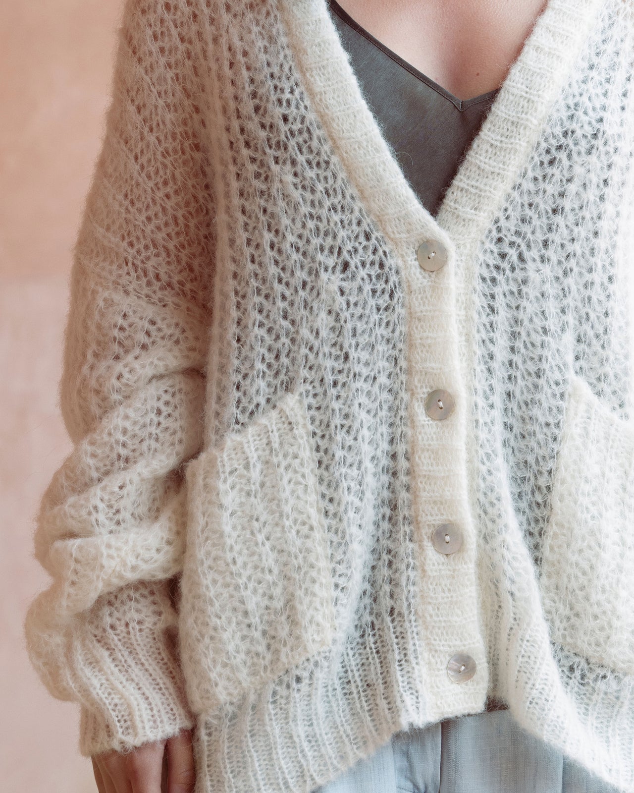 Cardigan Arisse - Ivoire : Cardigan ivoire en alpaga brossé Mes Demoiselles - Image 4