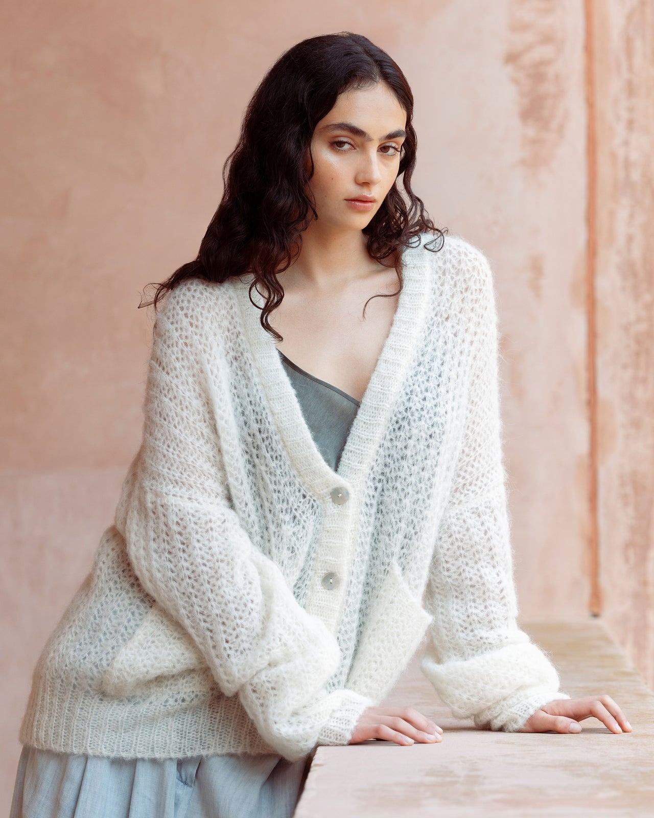 Cardigan Arisse - Ivoire : Cardigan ivoire en alpaga brossé Mes Demoiselles - Image 5