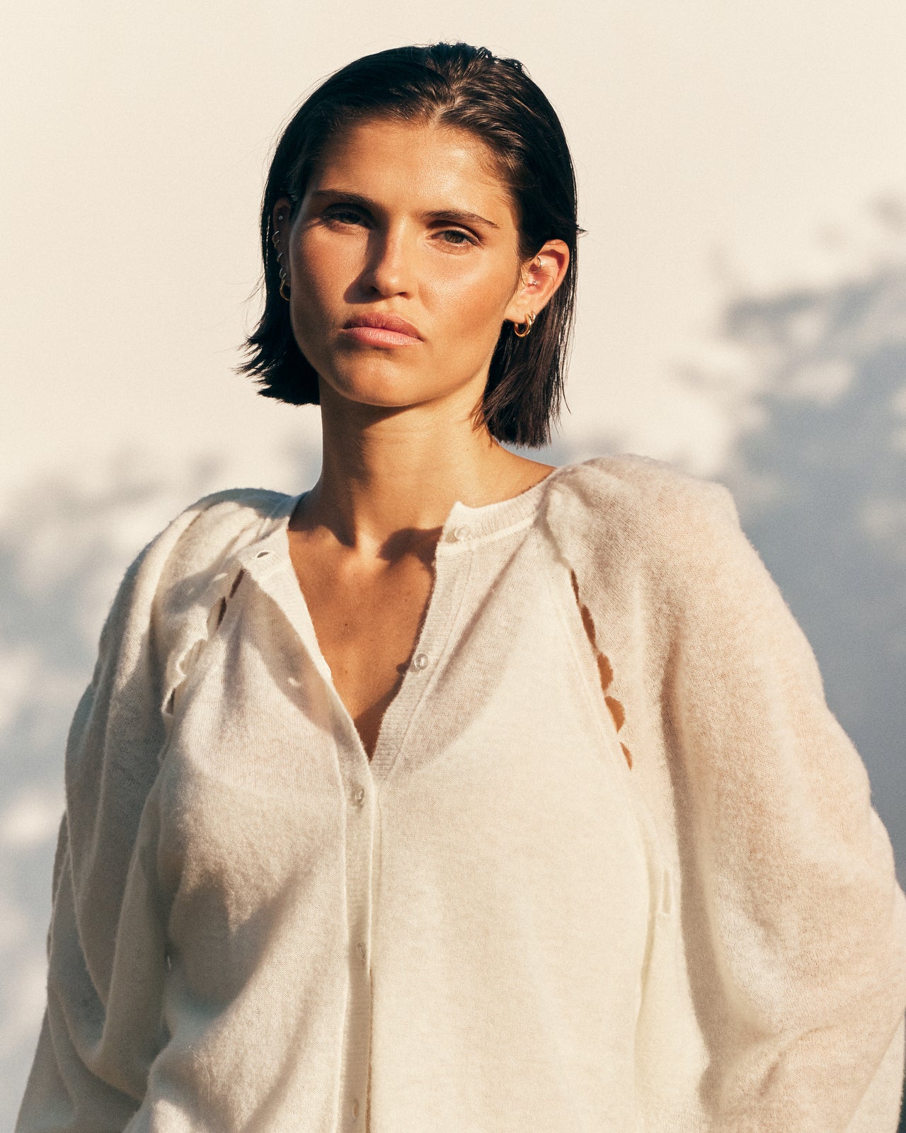 Cardigan Carnation - Ivoire : Cardigan ivoire – Détails Ajourés & Finitions Soignées Mes Demoiselles - Image 6