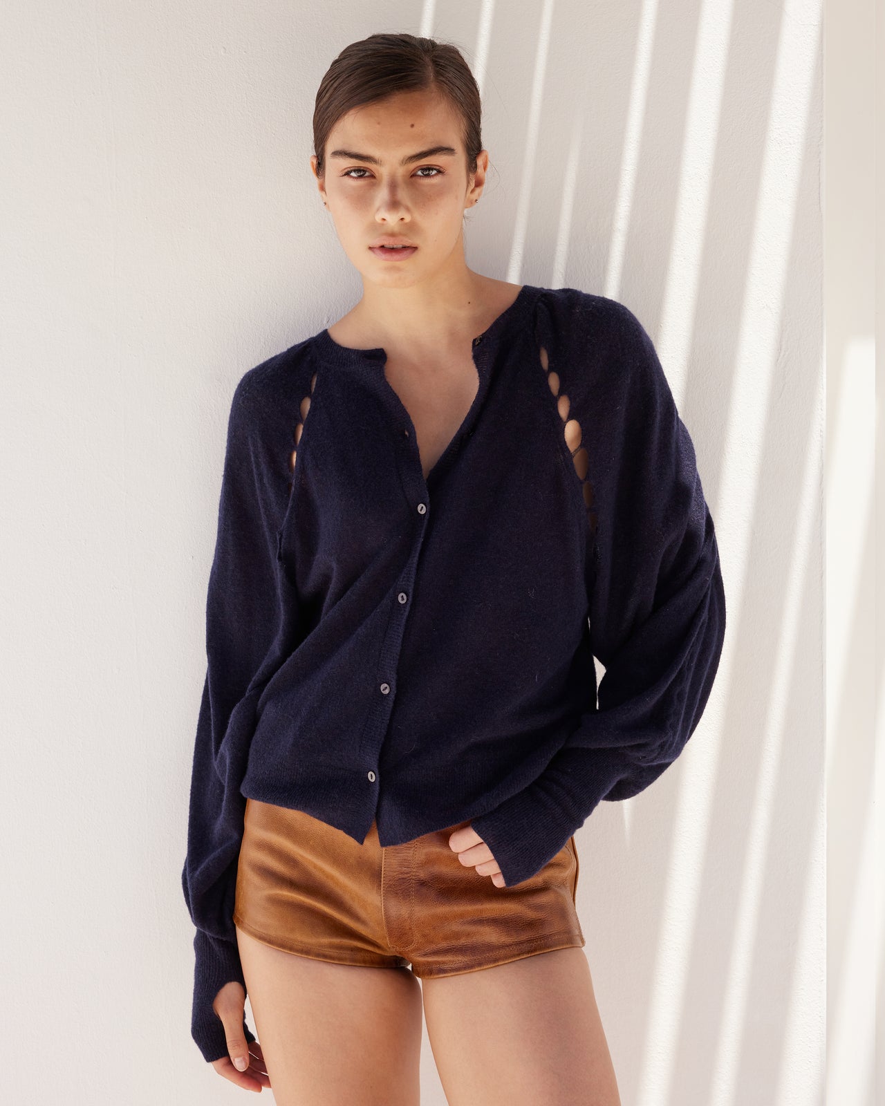 Cardigan Carnation Bleu Marine : Cardigan navy– Détails Ajourés & Finitions Soignées Mes Demoiselles - Image 6