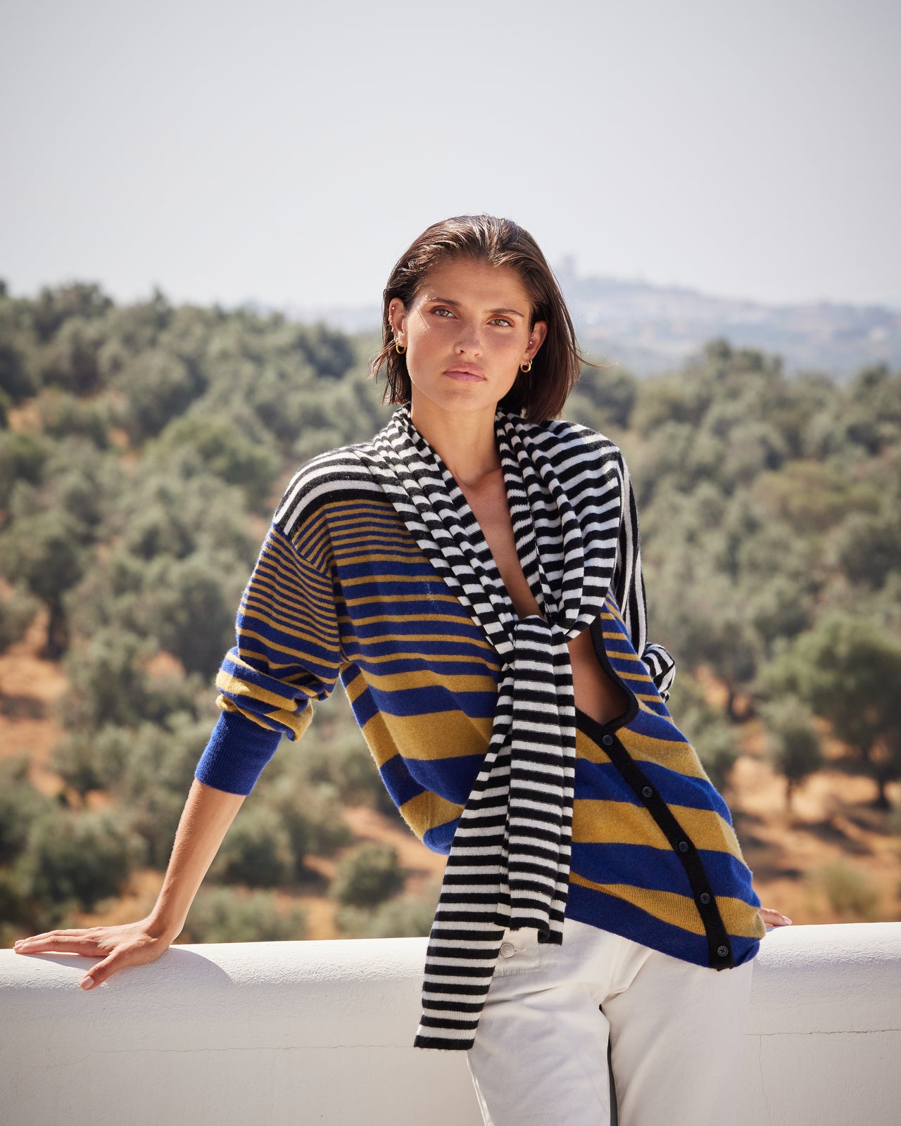 Pull Cashima Bleu Marine : Cardigan asymétrique en cachemire et soie écharpe intégrée Mes Demoiselles - Image 4