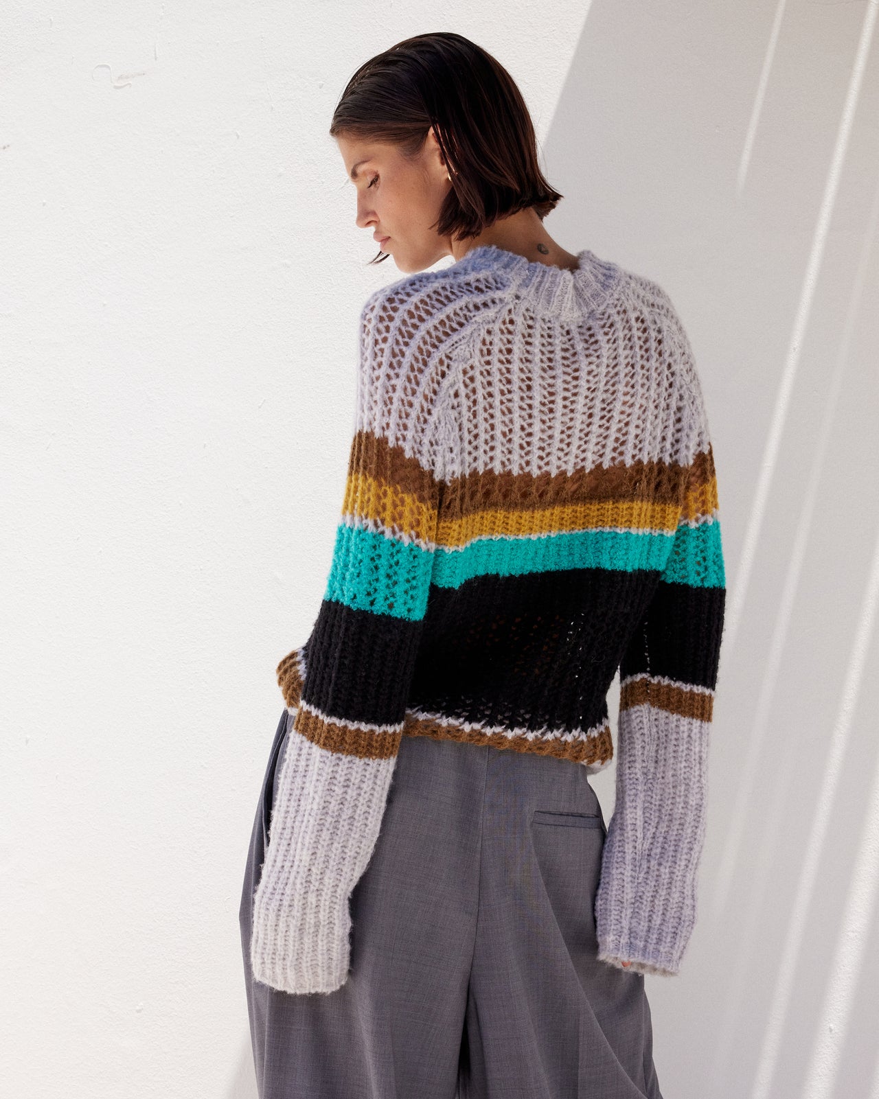 Pull Curt - Gris : Pullover en laine rayée ajourée - Gris Noir Mes Demoiselles - Image 5