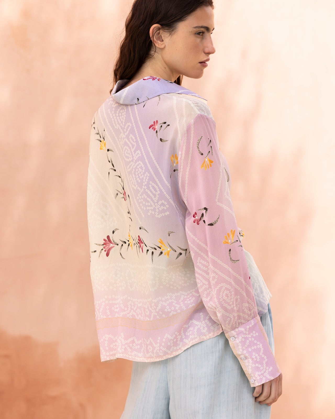 Chemise Gales - Rose : Chemisier en soie ivoire et rose imprimé artistique Mes Demoiselles - Image 5