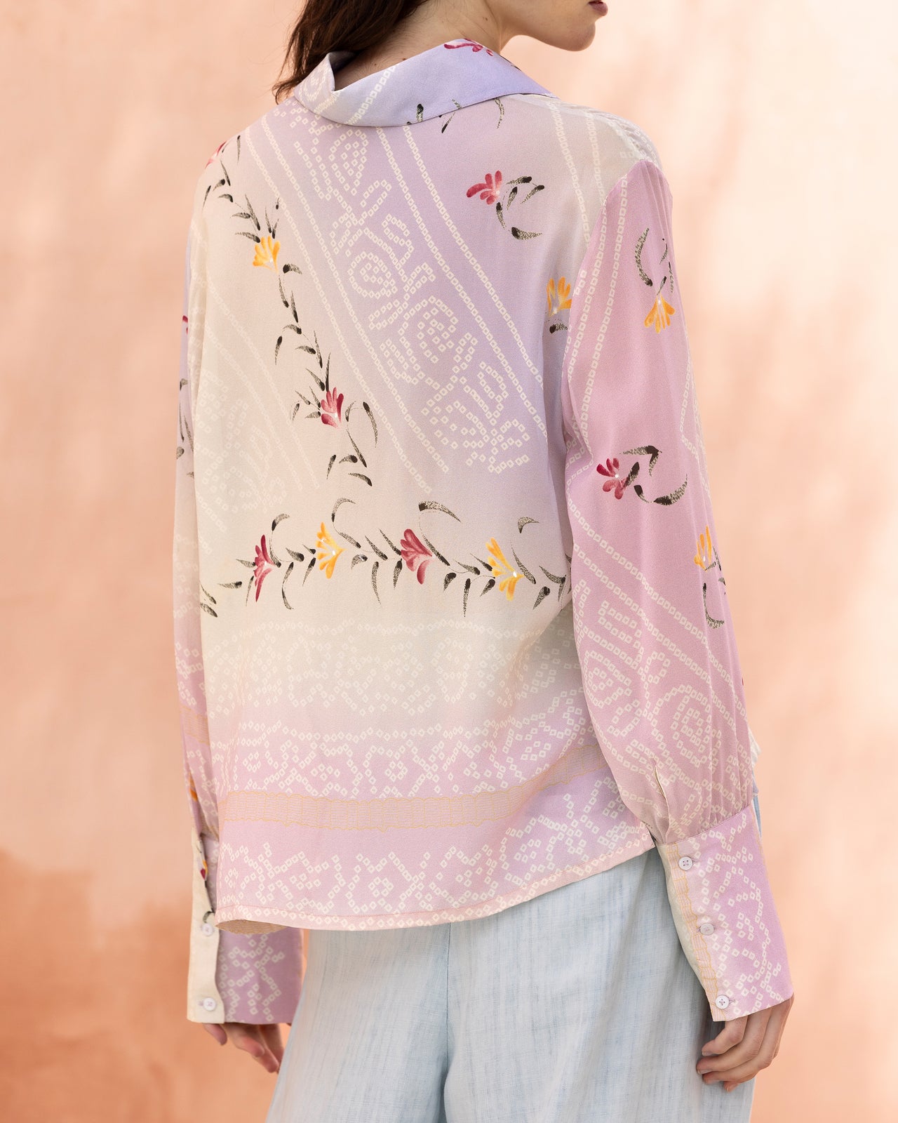 Chemise Gales - Rose : Chemisier en soie ivoire et rose imprimé artistique Mes Demoiselles - Image 6