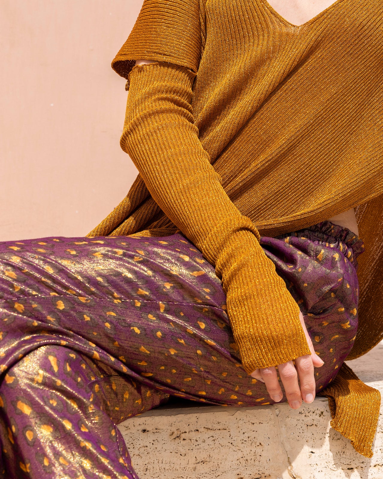 Pantalon Ilana - Violet : Pantalon en viscose et lurex imprimé Mes Demoiselles - Image 4