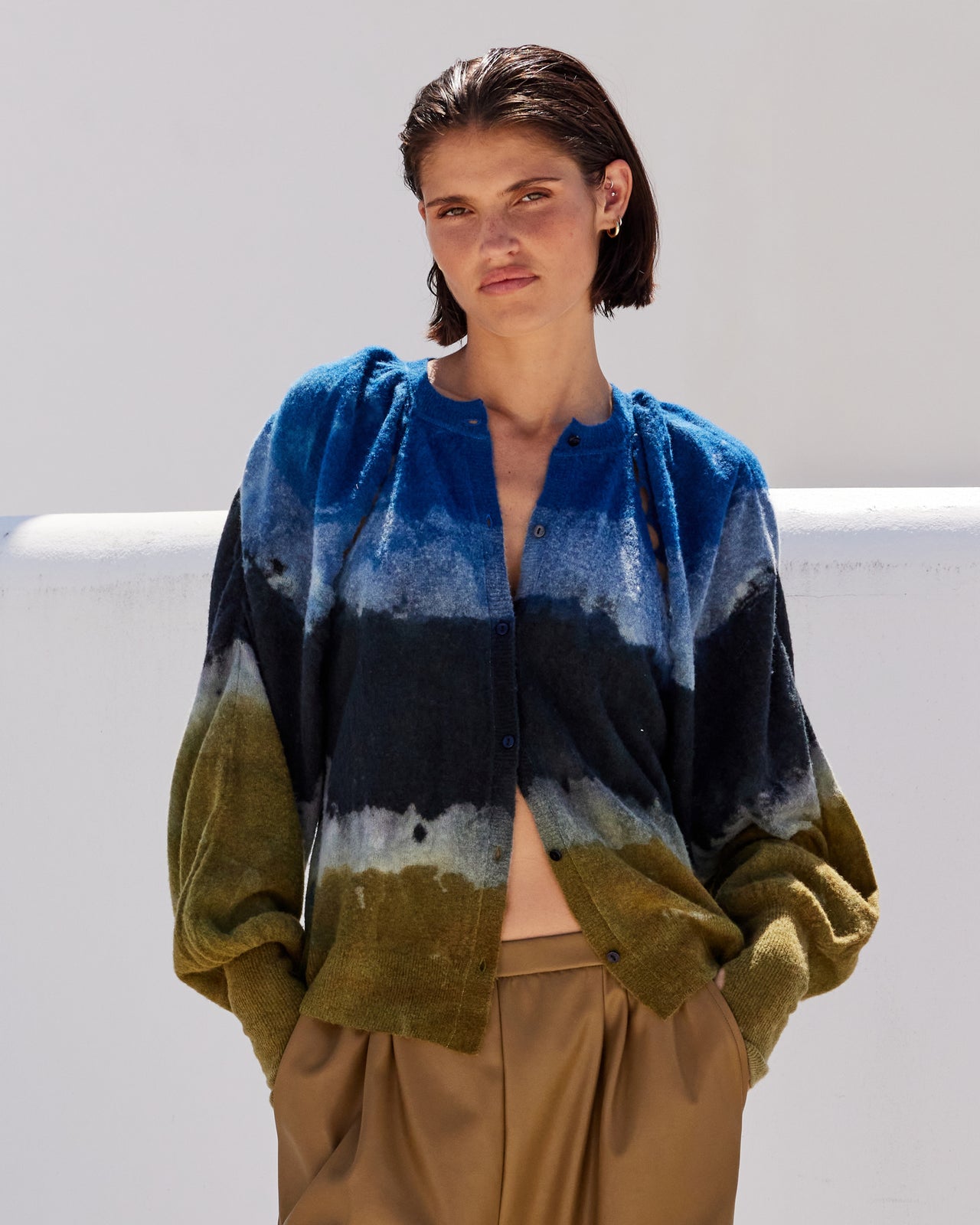 Cardigan en laine tie & dye - Bleu Kaki : Pulls & gilets Mes Demoiselles - Image 3