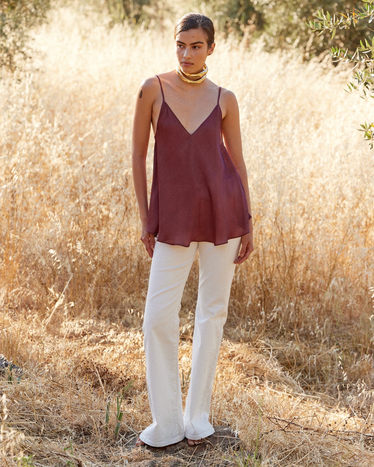 Délicat Top en Soie – Couleur Rouge Foncé : Chemises & tops Mes Demoiselles - Image 3