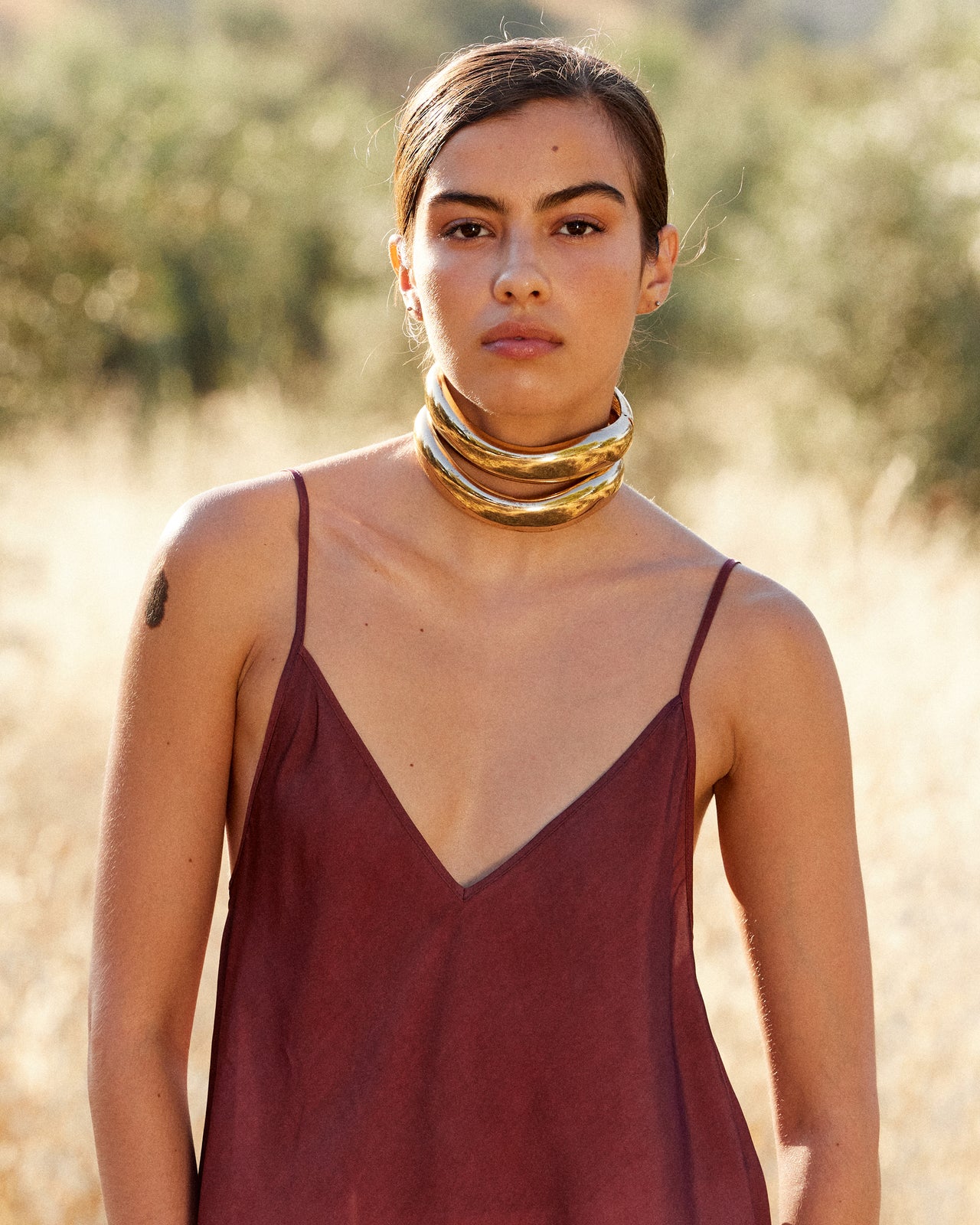 Top Malia - Cognac : Délicat Top en Soie – Couleur Rouge Foncé Mes Demoiselles - Image 6