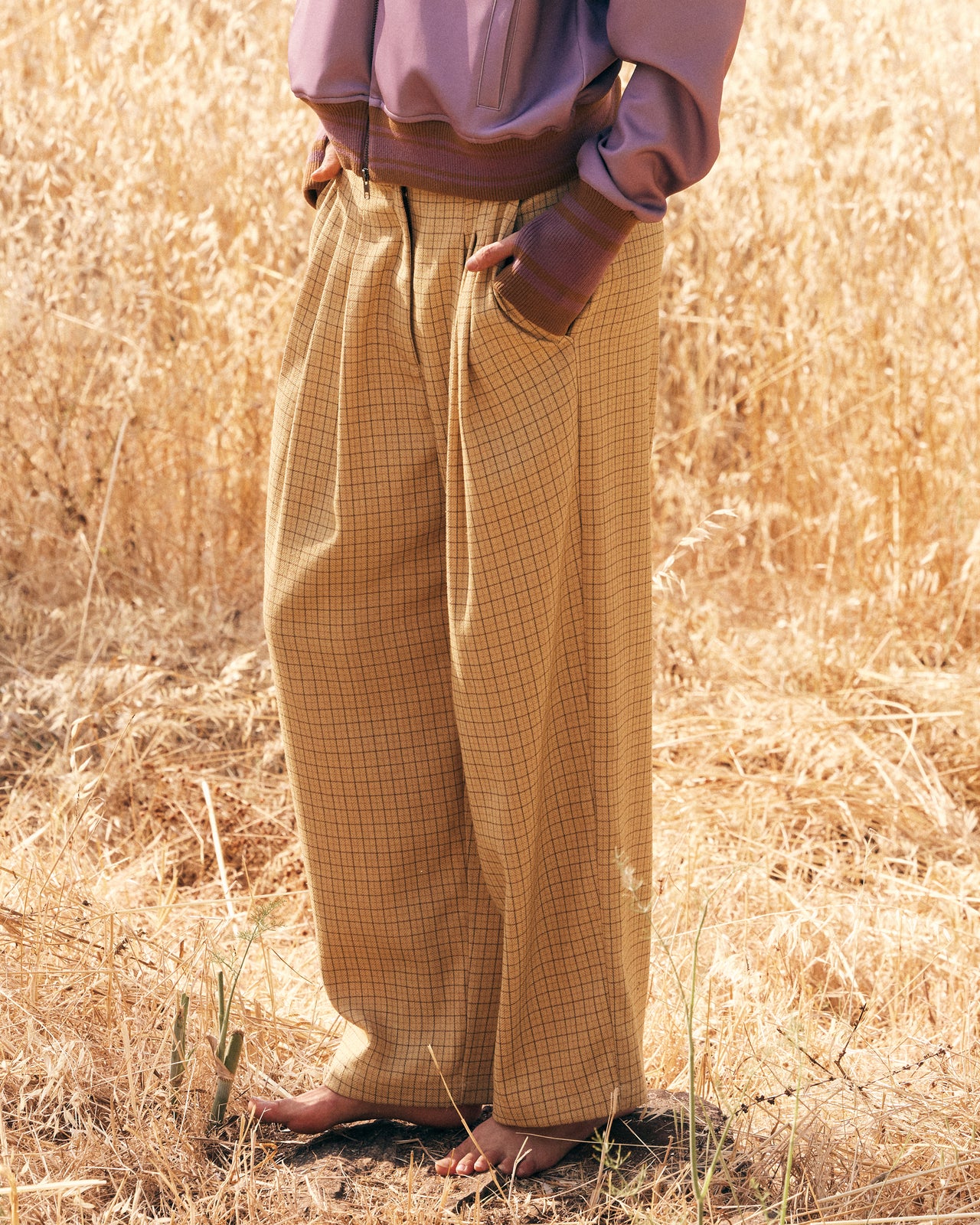 Pantalon à carreaux – tailoring décontracté : Pantalons & combinaisons Mes Demoiselles - Image 3