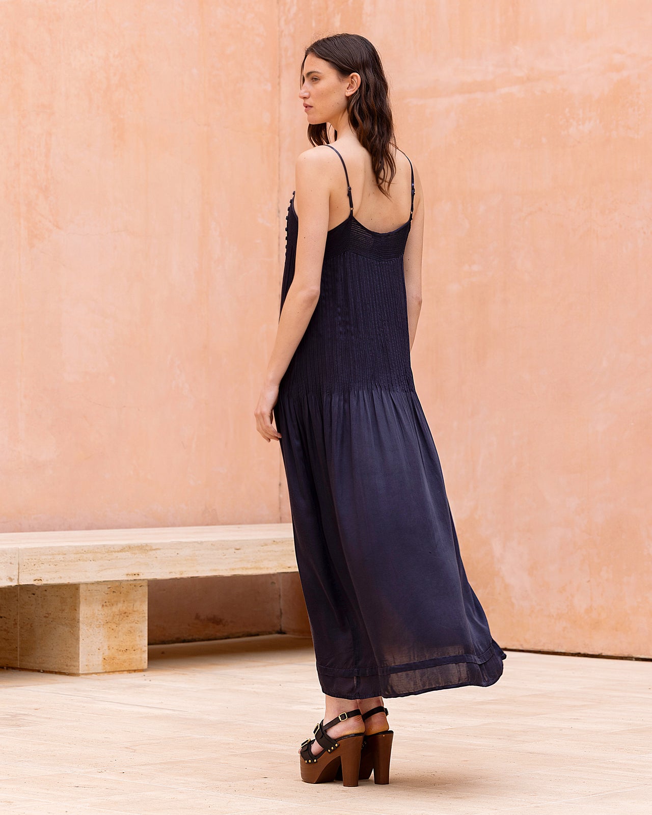 Robe à bretelles longue et fluide noire : Robes Mes Demoiselles - Image 3