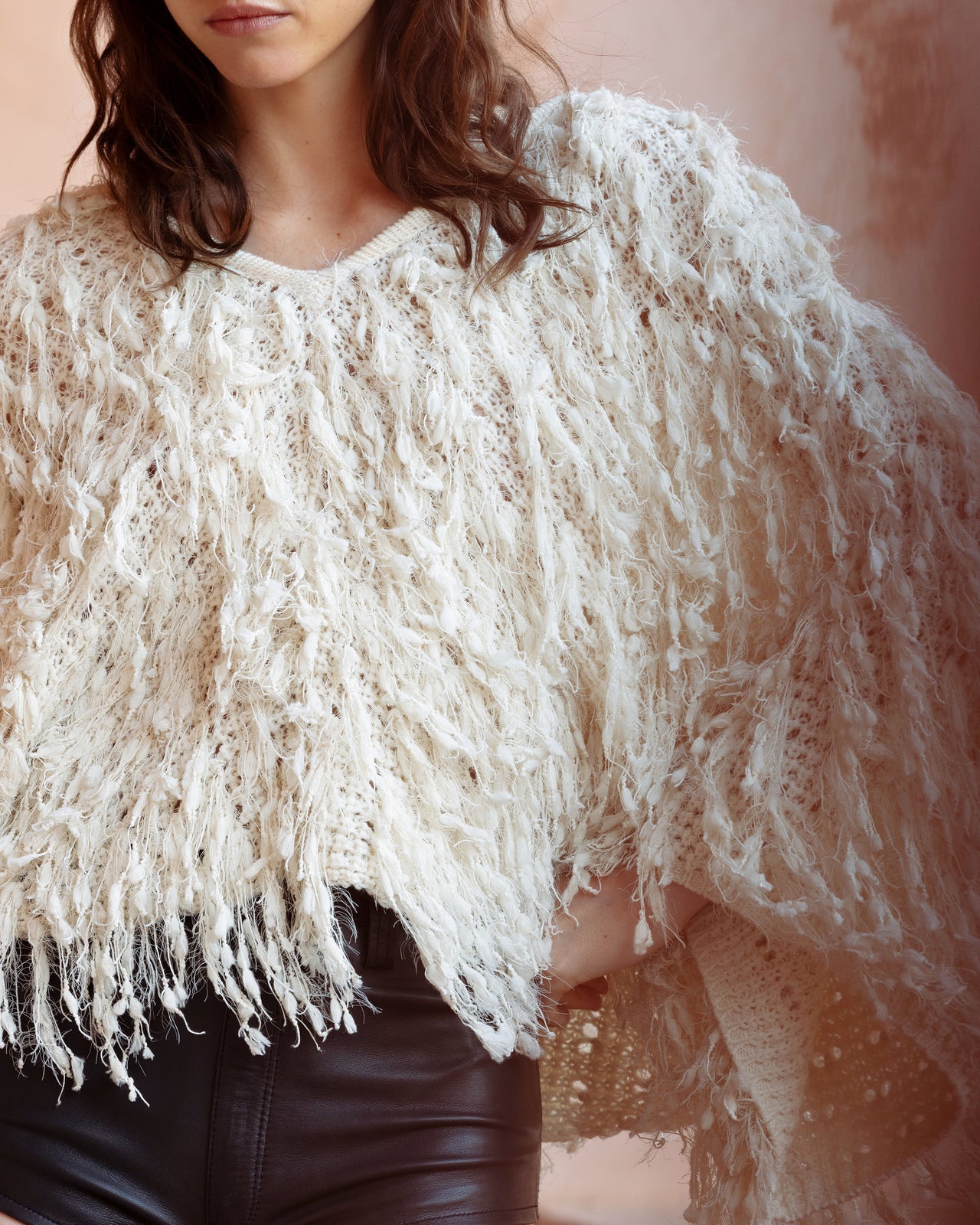 Pull Silou - Ivoire : Pull poncho ivoire en laine façon fourrure Mes Demoiselles - Image 4