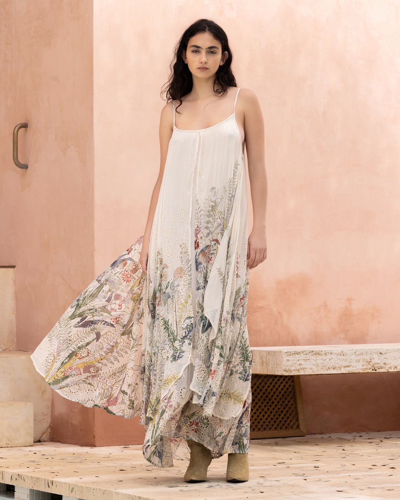 Robe à fines bretelles en viscose gaufrée : Robes Mes Demoiselles - Image 1