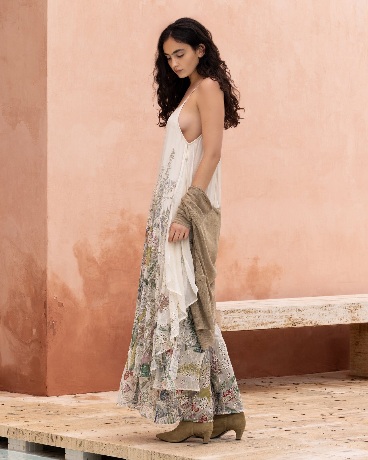 Robe Winter - Beige : Robe à fines bretelles en viscose gaufrée Mes Demoiselles - Image 6