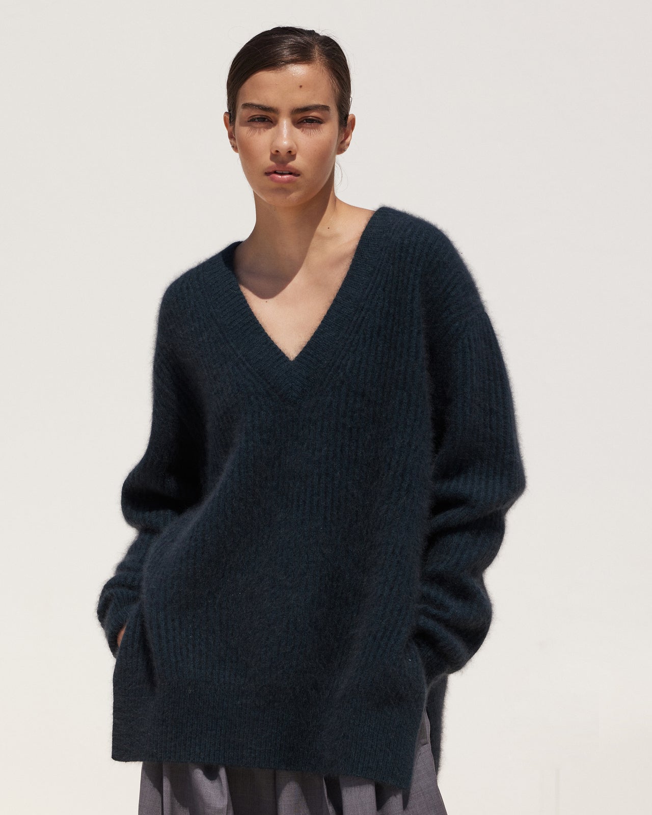 Pull Woch Bleu Marine : Pull droit en maille navy – laine & raccoon, côtes anglaises Mes Demoiselles - Image 4