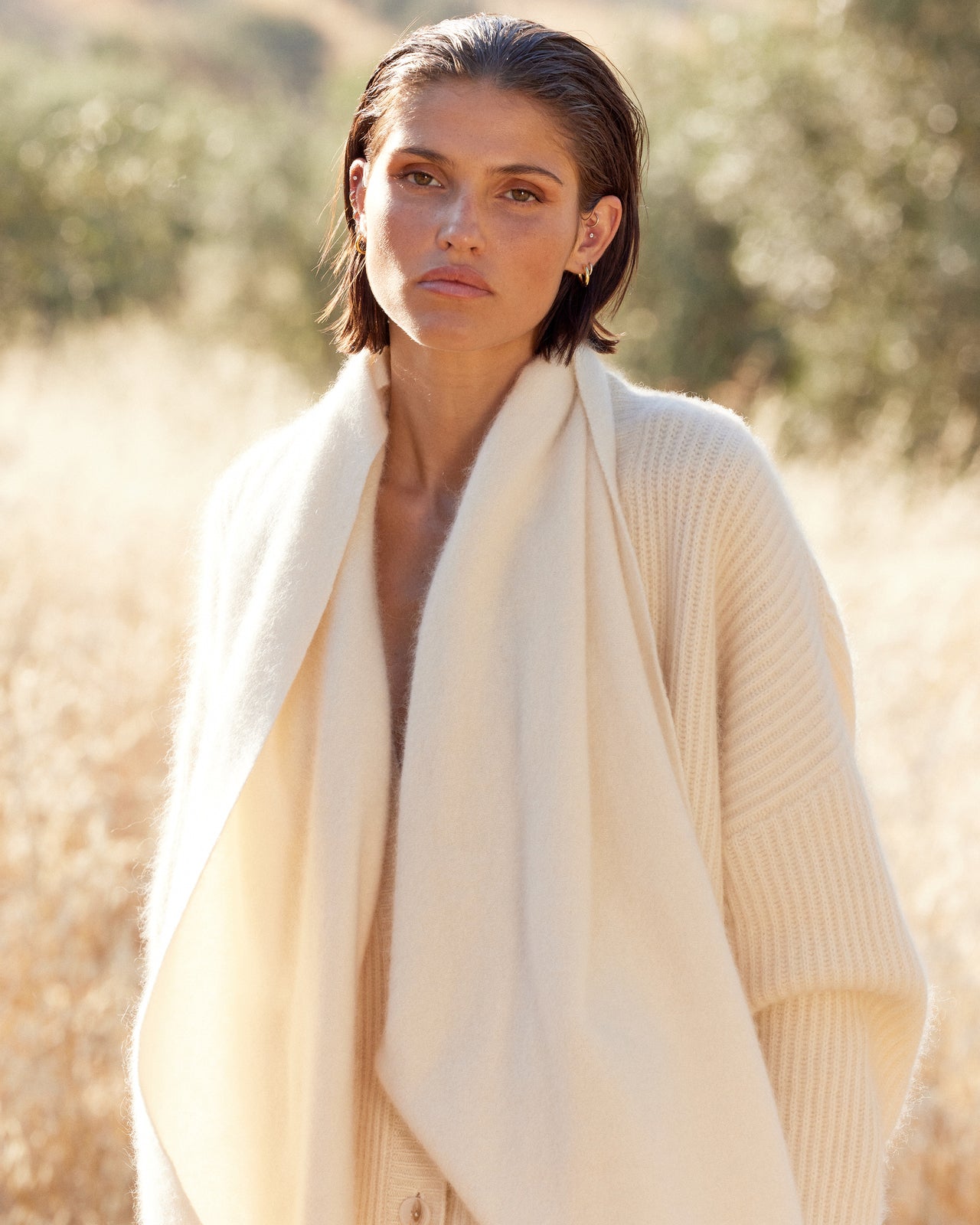 Foulard Wolcott - Ivoire : Écharpe tissée en laine & raccoon – écrue Mes Demoiselles - Image 5