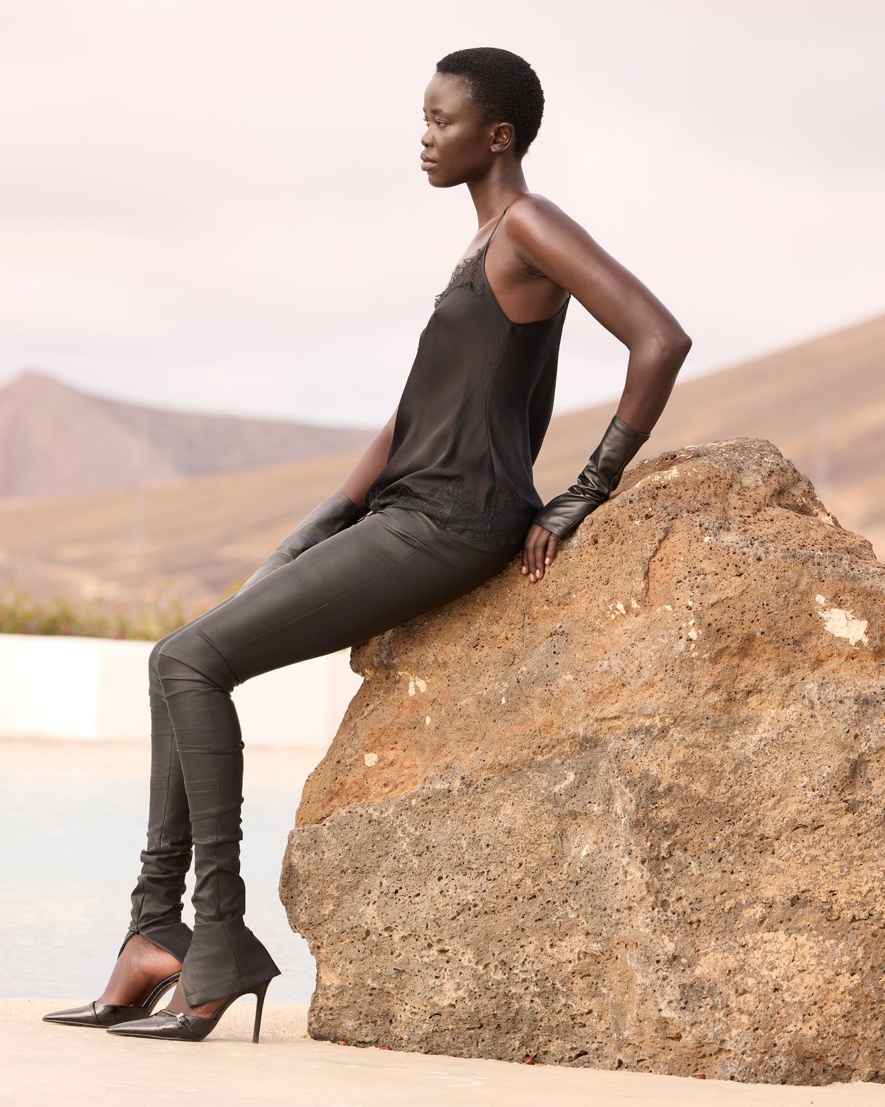 Blavia Top - Black - Image 5