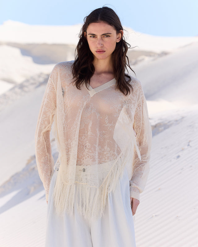 Pull façon poncho beige en pointelle et dentelle ajourée - Pulls & gilets Mes Demoiselles - Image 2