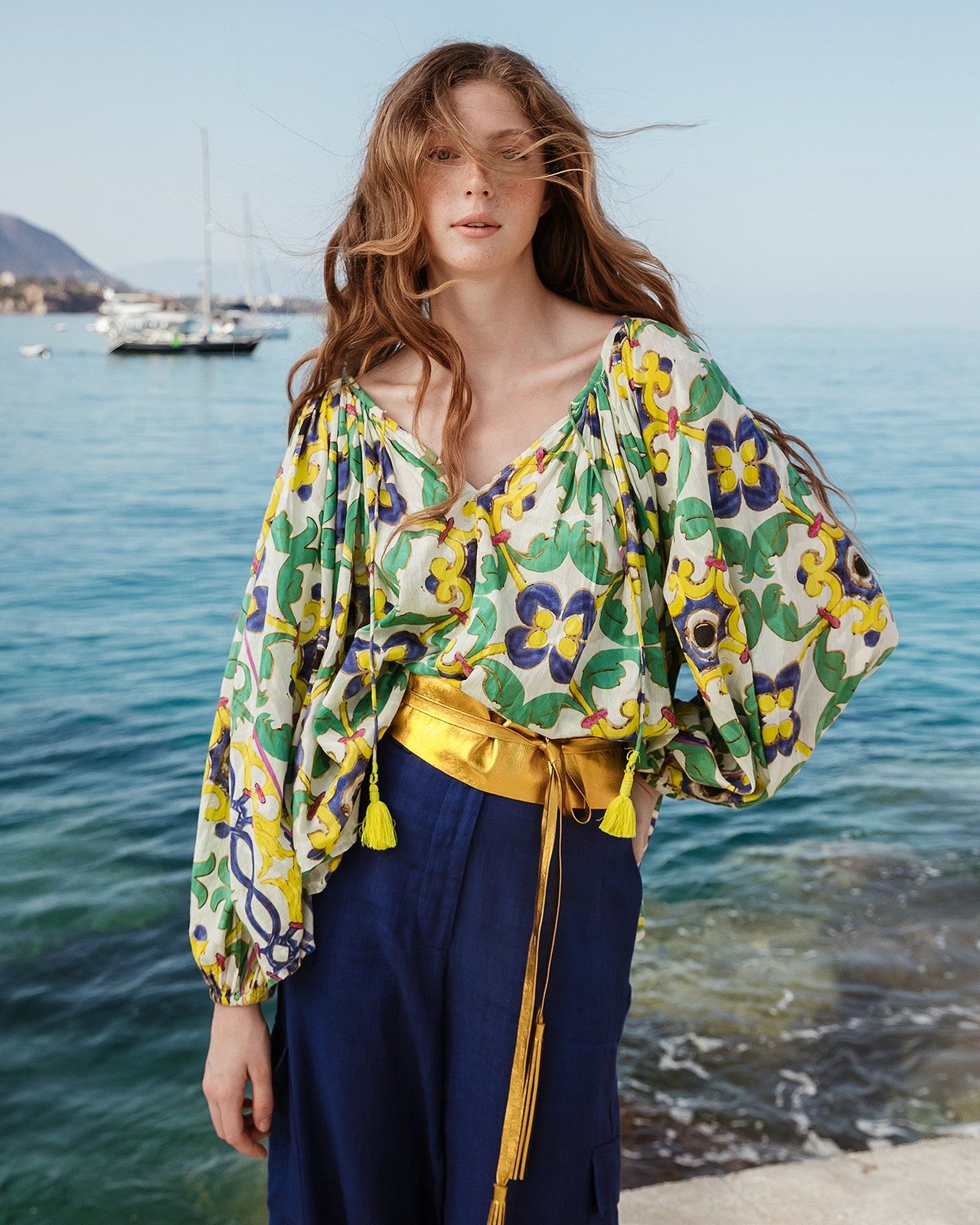 Blouse en coton multicolore imprimé placé : Chemises & tops Mes Demoiselles - Image 1