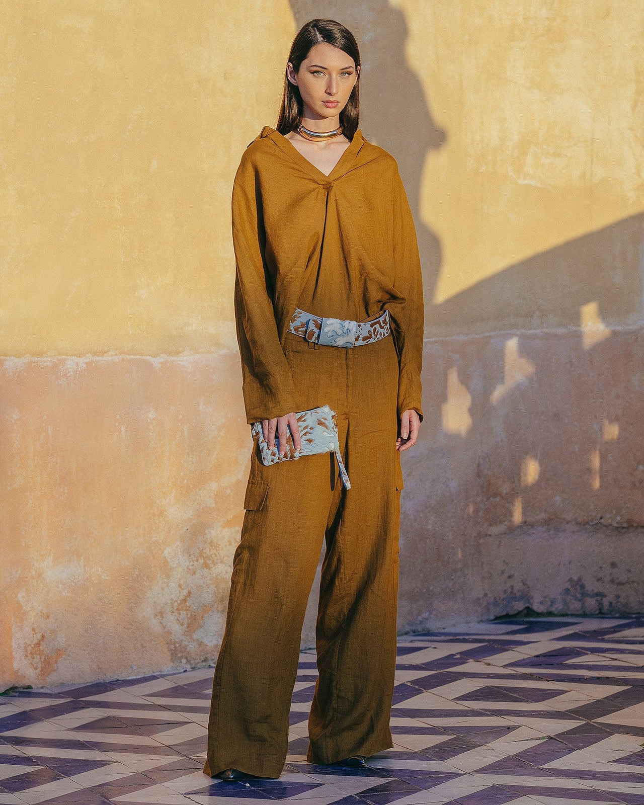 Blouse en toile de lin bronze : Chemises & tops Mes Demoiselles - Image 1