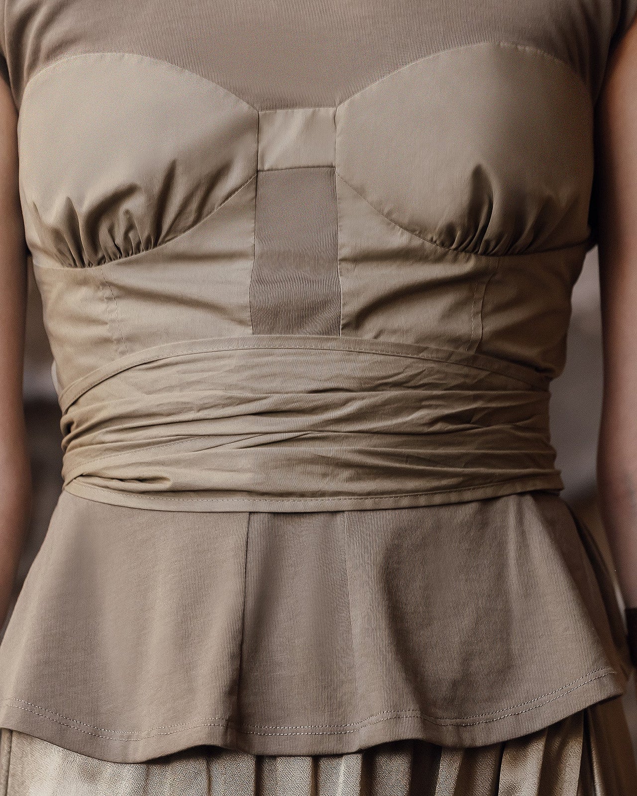 Top Vera - Kaki : Dualité des matières pour un top façon bustier Mes Demoiselles - Image 5