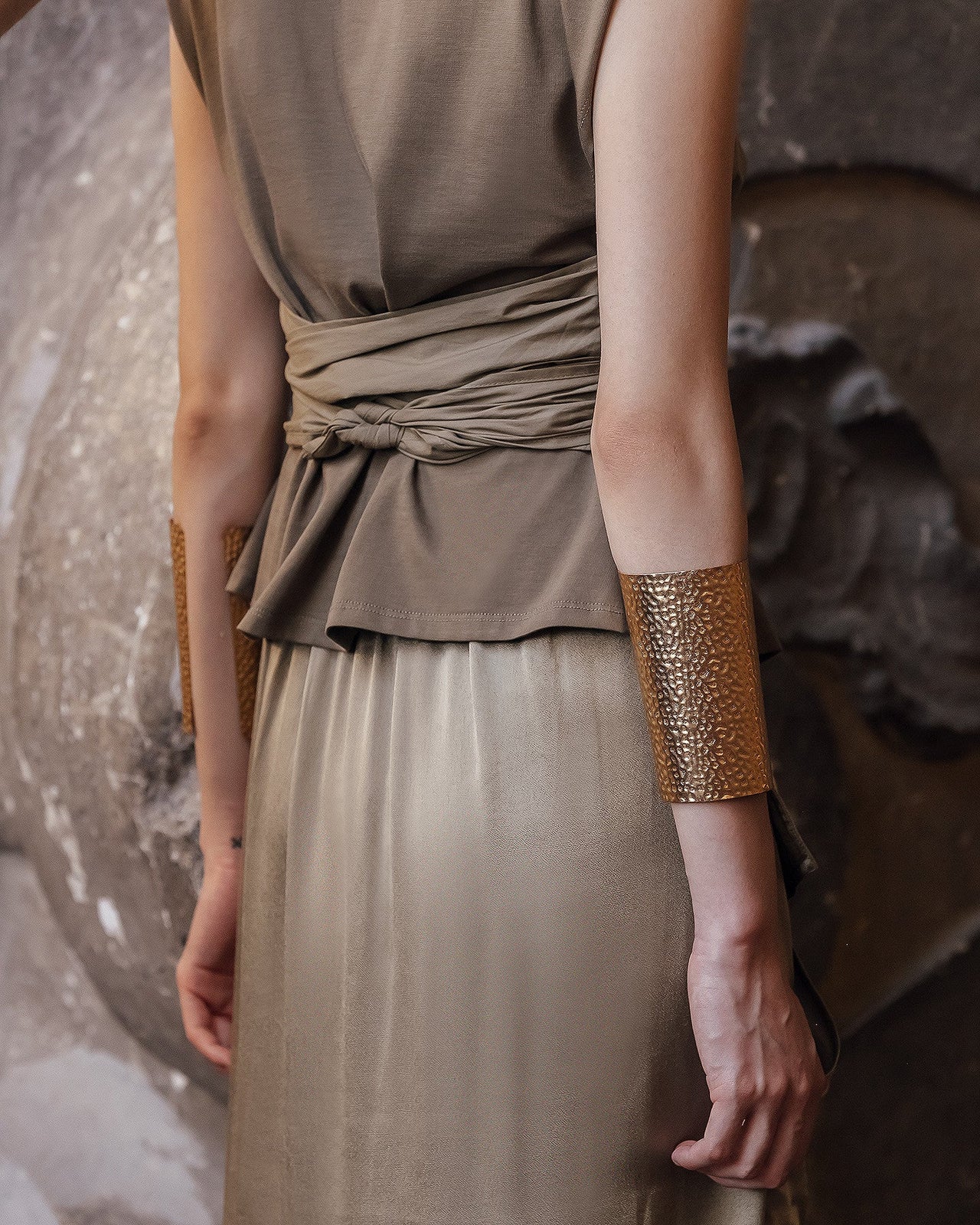 Top Vera - Kaki : Dualité des matières pour un top façon bustier Mes Demoiselles - Image 6