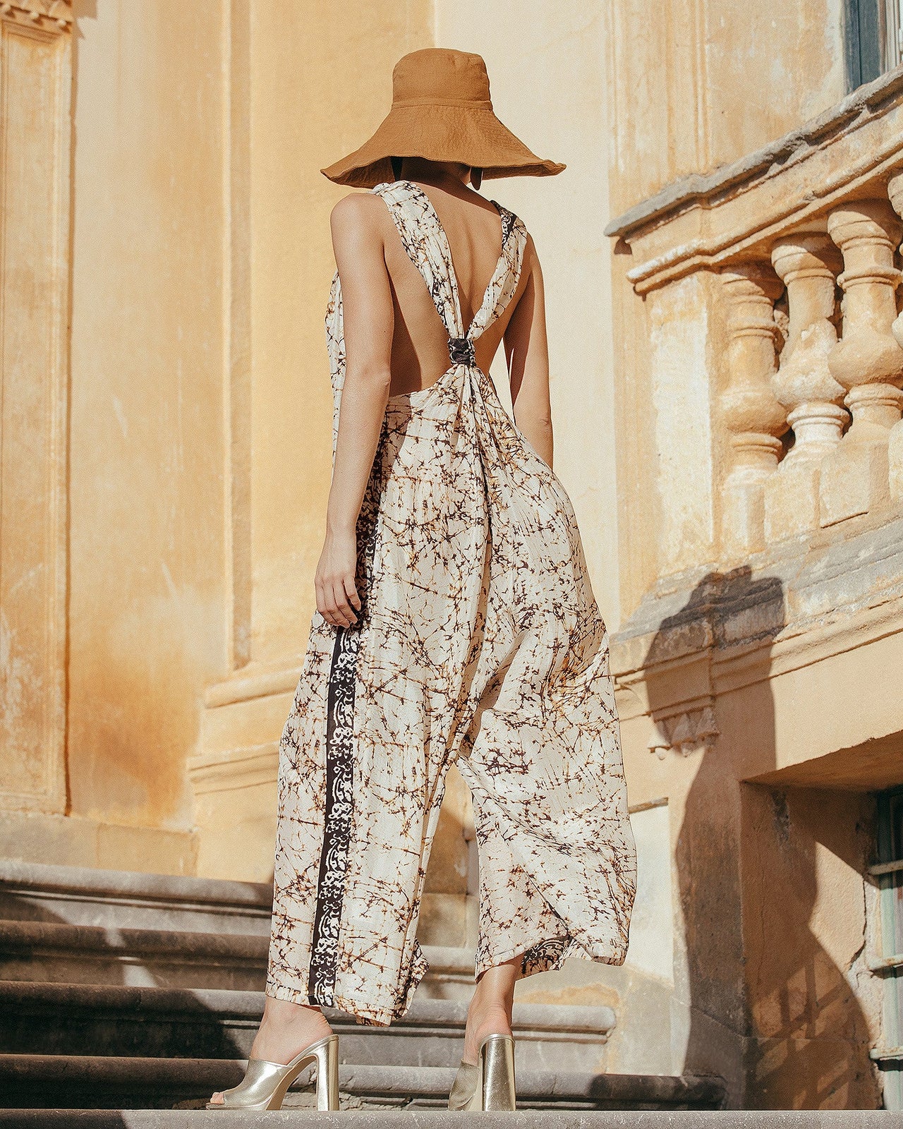 Combinaison pantalon en soie habotai : Pantalons & combinaisons Mes Demoiselles - Image 3