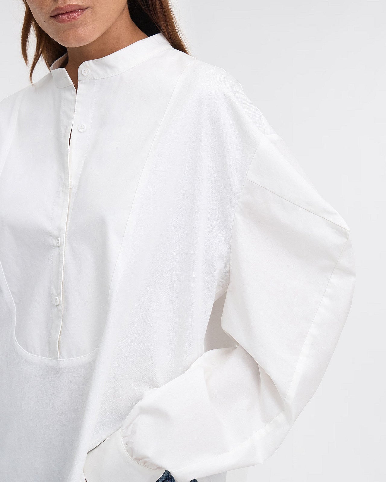 Blouse Aria - Blanc : Chemise blanche bi-matière aux manches volumineuses Mes Demoiselles - Image 5