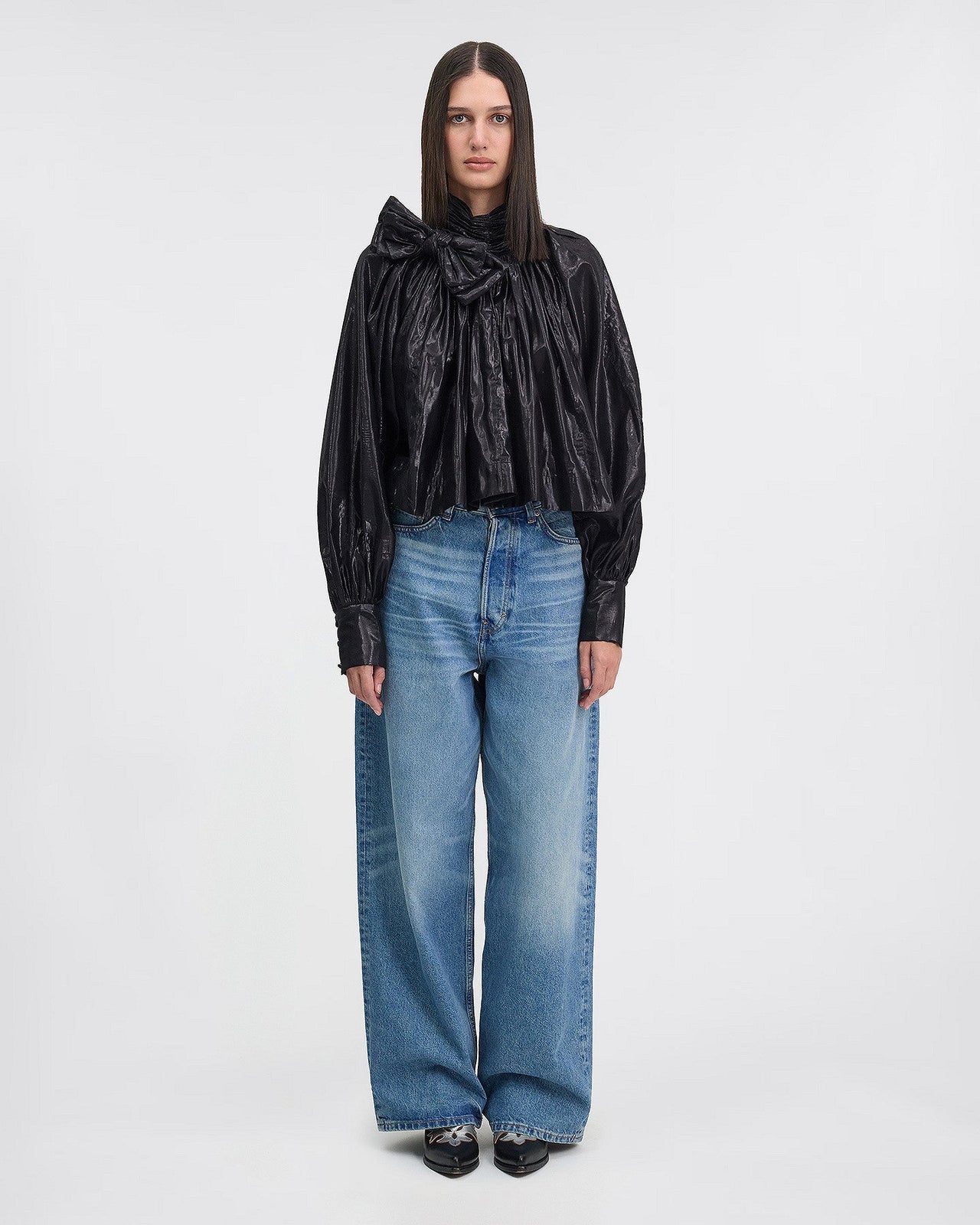 Blouse courte en fil lurex tissé noir : Chemises & tops Mes Demoiselles - Image 1