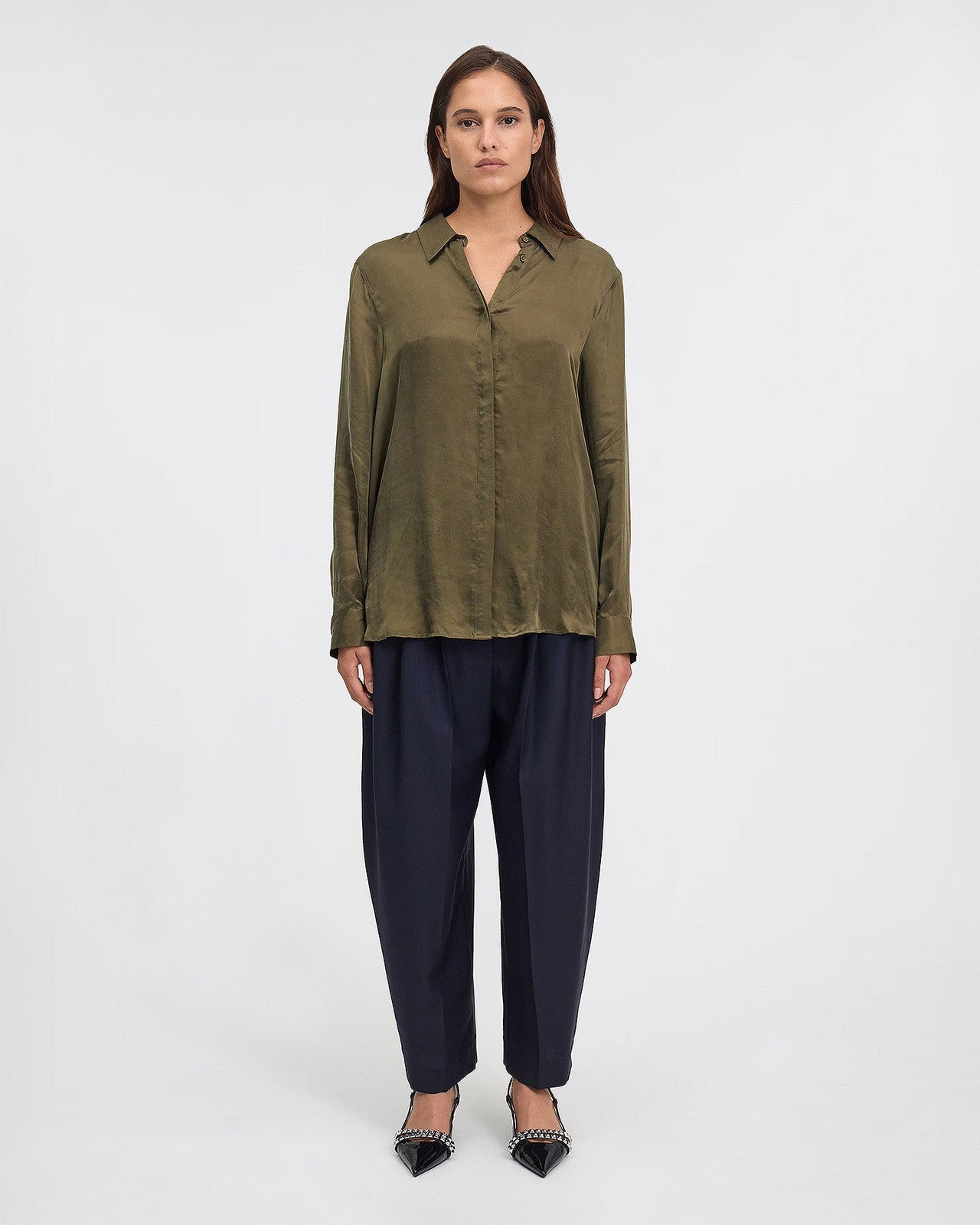 Chemise turquoise en cupro avec décoleté au dos : Chemises & tops Mes Demoiselles - Image 1