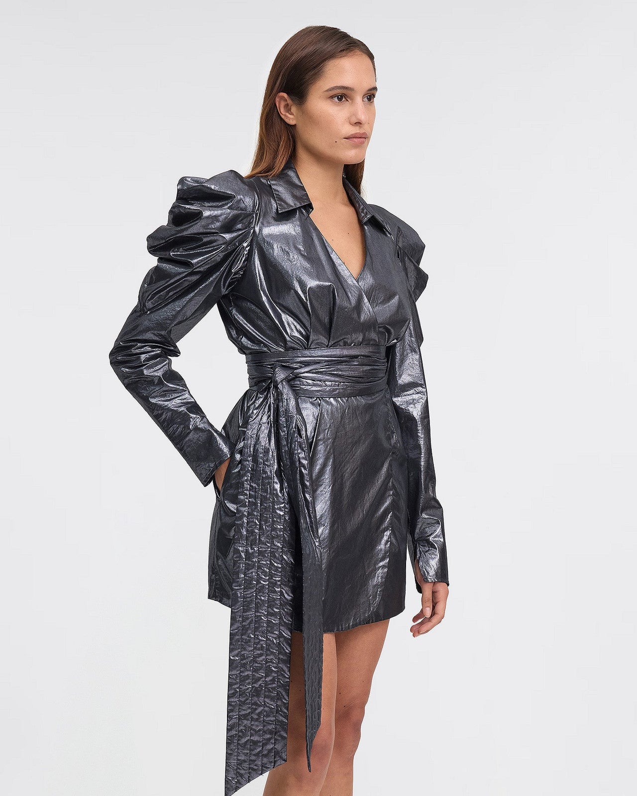 Elégante robe courte en coton enduit argenté : Robes Mes Demoiselles - Image 3