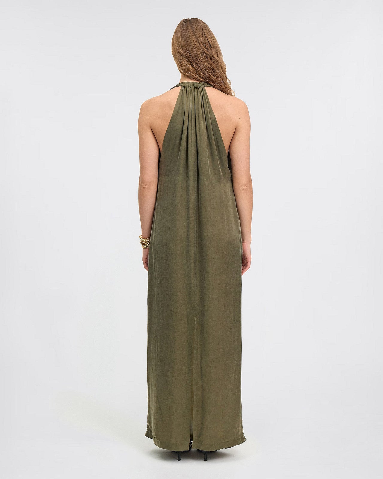 Robe Meta - Kaki : Longue robe kaki au décolleté benitier féminin Mes Demoiselles - Image 4