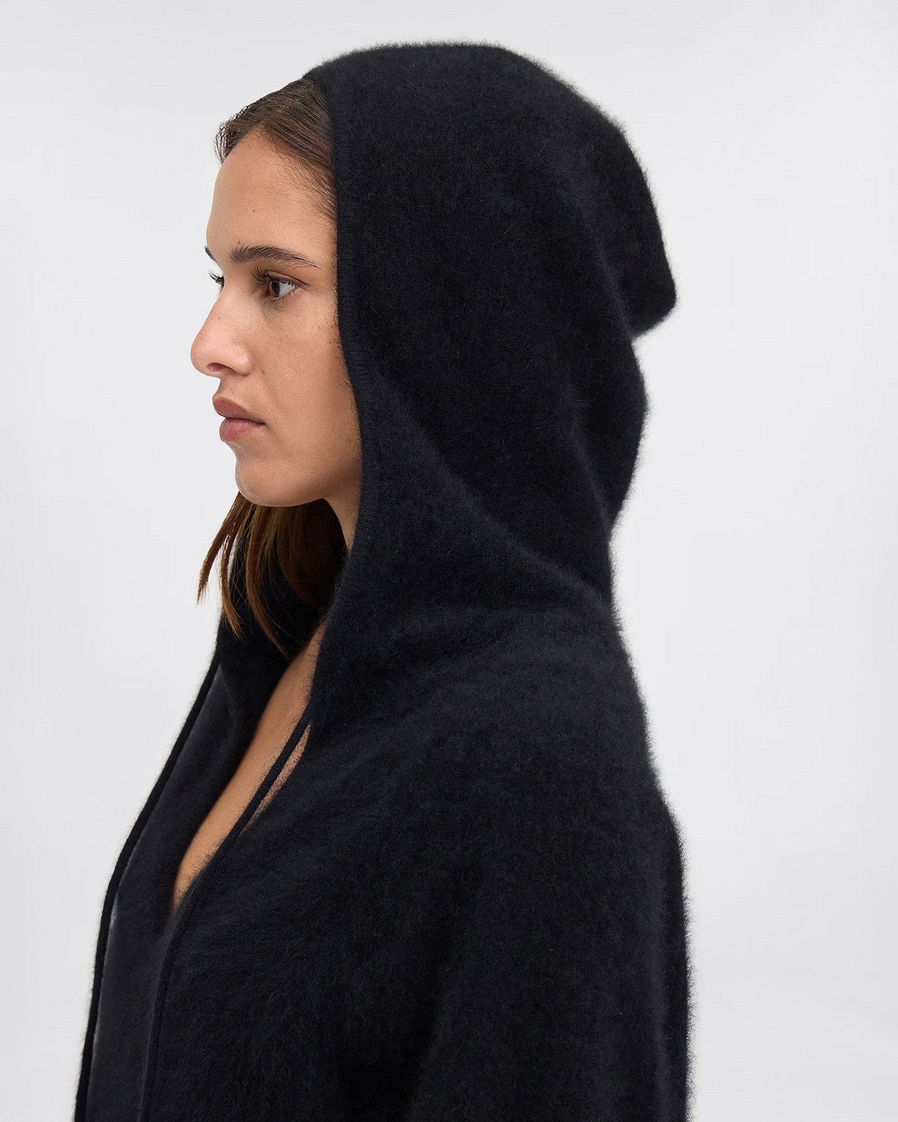 Pull Dolph - Noir : Pull à capuche en maille de raccoon marron Mes Demoiselles - Image 6