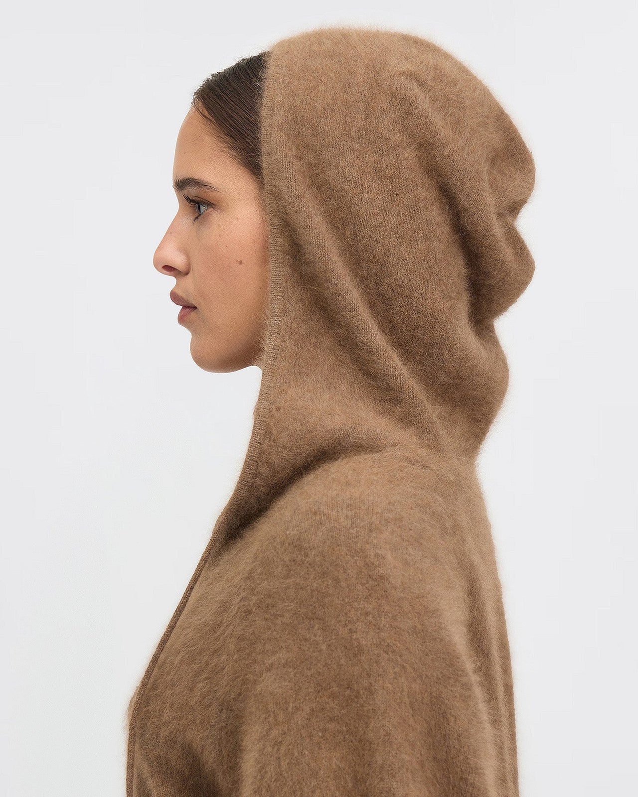 Pull Dolph - Marron : Pull à capuche en maille de raccoon marron Mes Demoiselles - Image 5