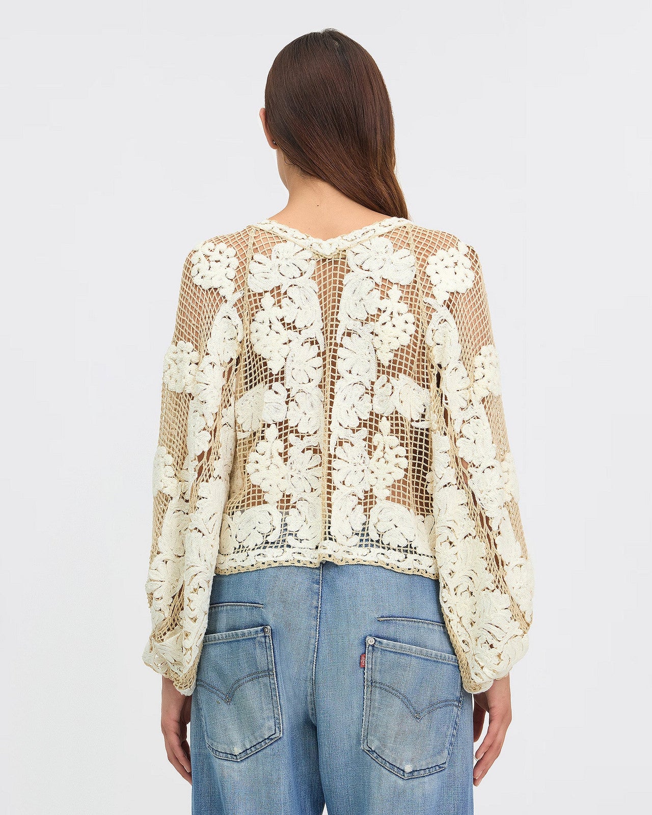 Pull court au crochet ivoire : Pulls & gilets Mes Demoiselles - Image 3