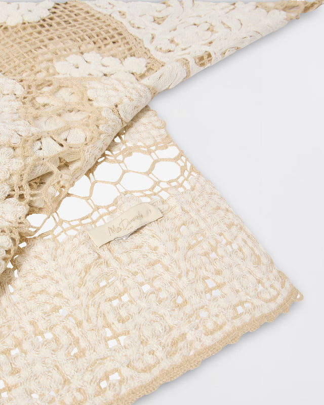 Foulard au crochet effet broderie couleur noire - Accessoires Mes Demoiselles - Image 3