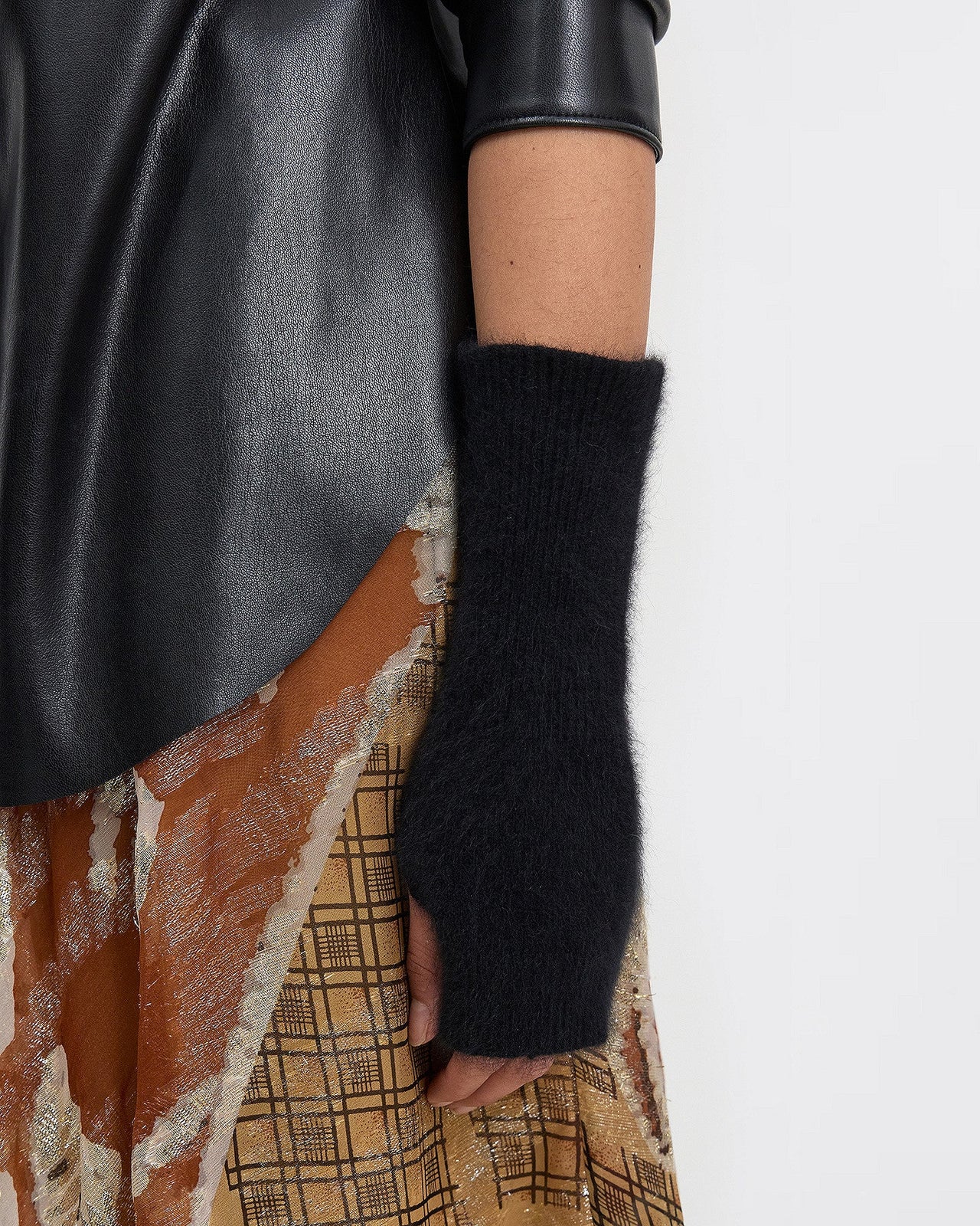 Mitaine en laine de raccoon marron : Accessoires Mes Demoiselles - Image 2