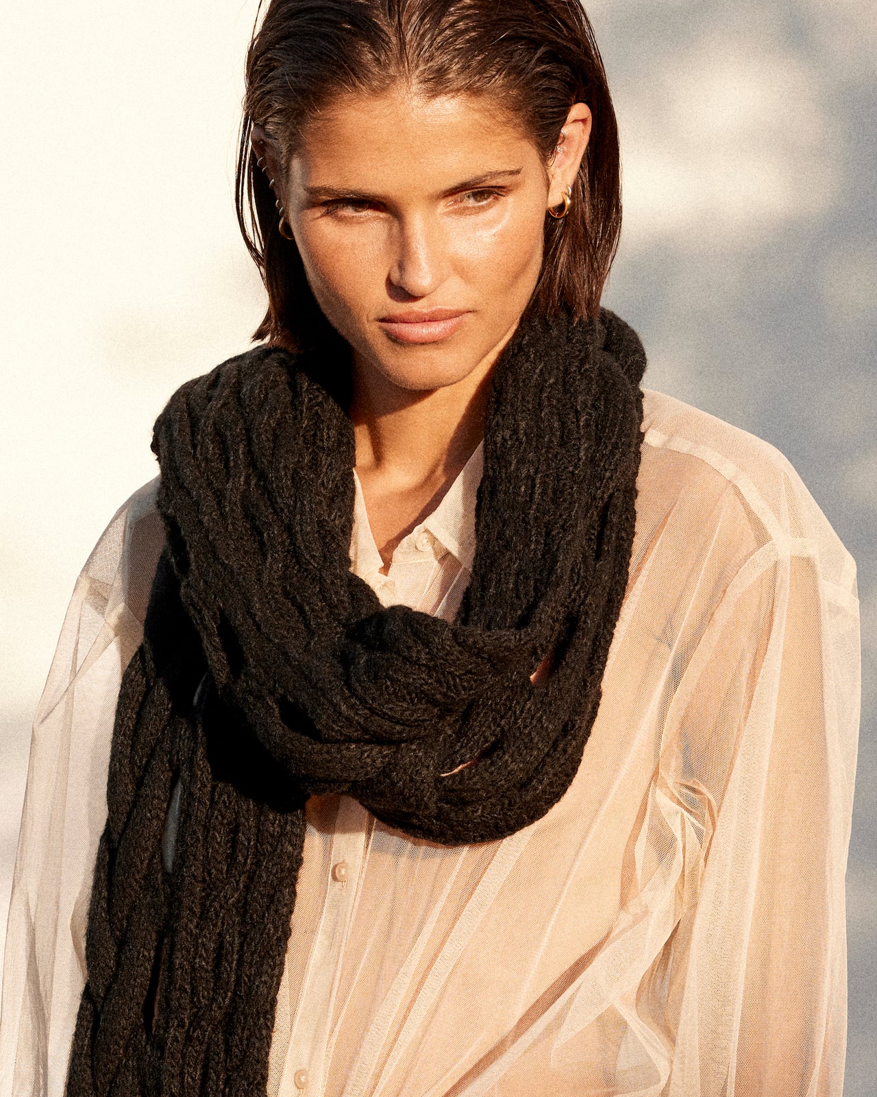 Manan Scarf - Black - Image 5
