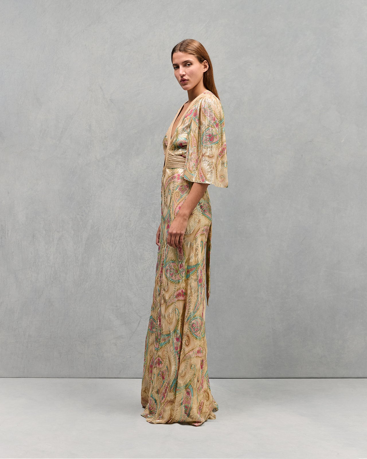 Combinaison pantalon en viscose lurex doré : Pantalons & combinaisons Mes Demoiselles - Image 2