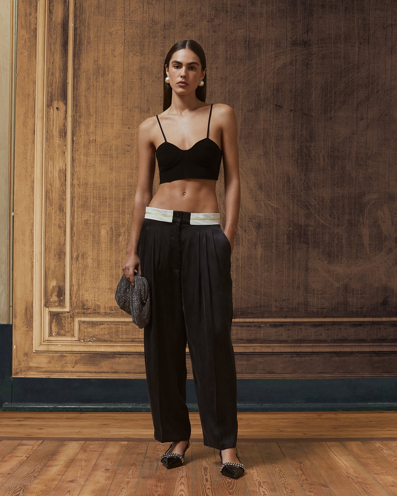 Pantalon noir en lyocell satiné : Pantalons & combinaisons Mes Demoiselles - Image 1