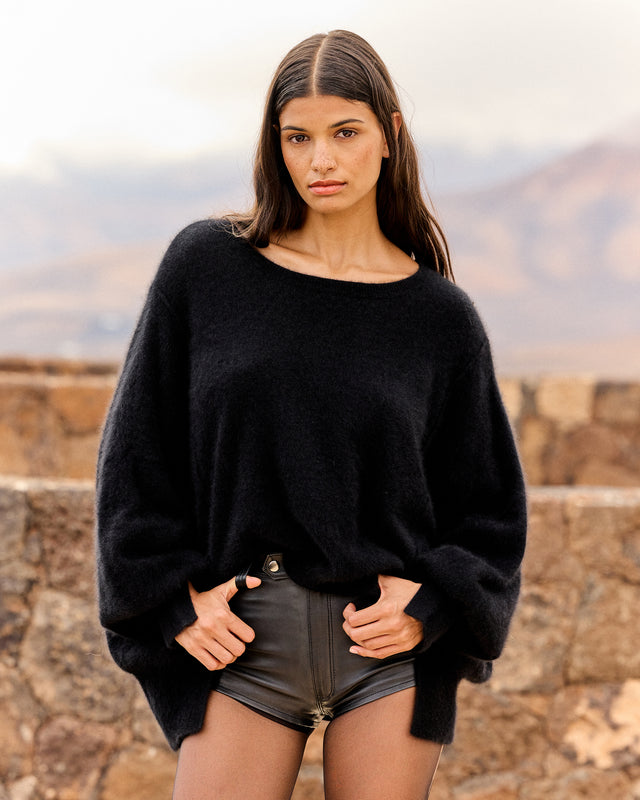 Pull ample en laine de raccoon, cachemire et angora – Noir - Pulls & gilets Mes Demoiselles - Image 1