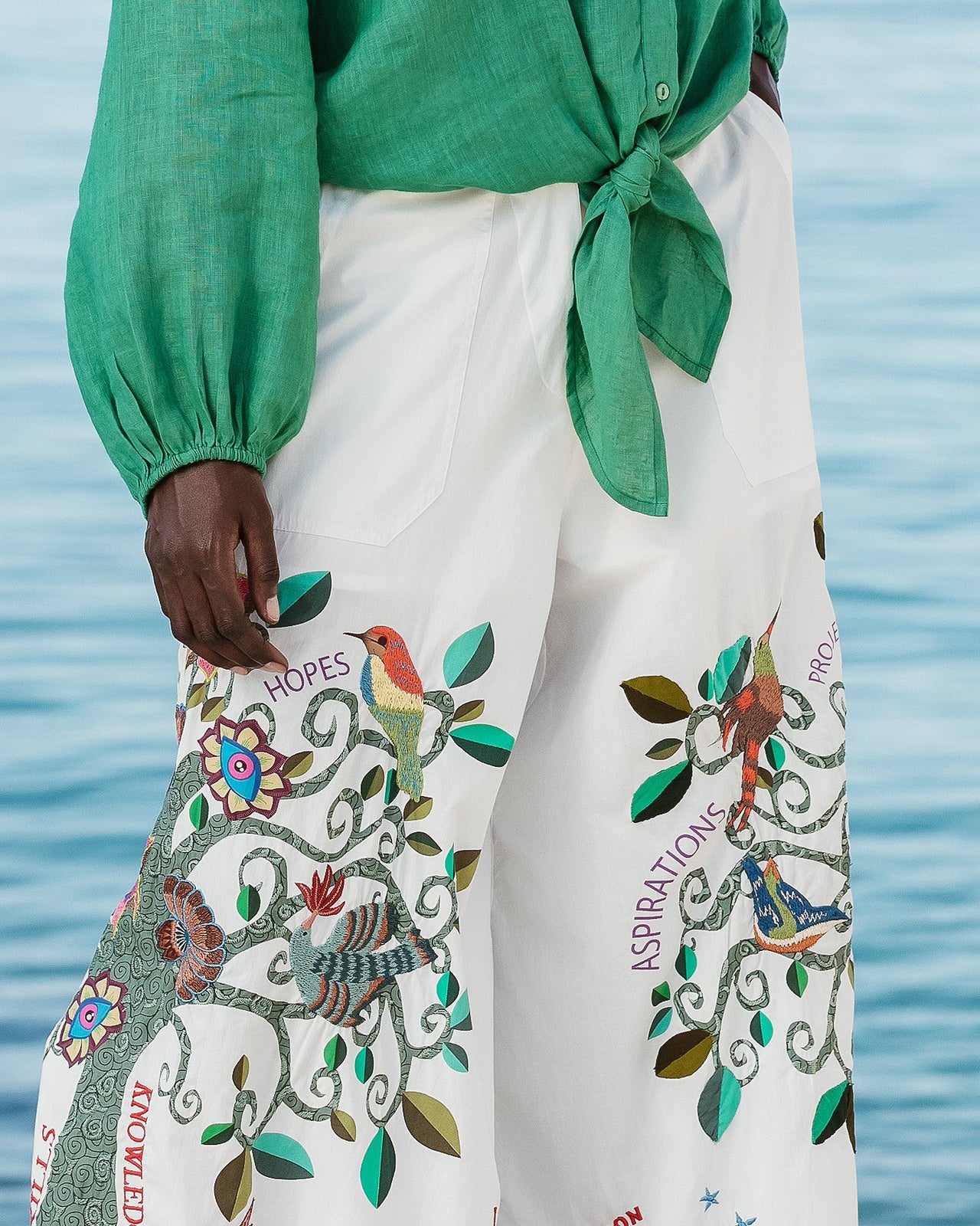 Pantalon Tophora - Vert : Pantalon large et long en popeline brodée Mes Demoiselles - Image 5