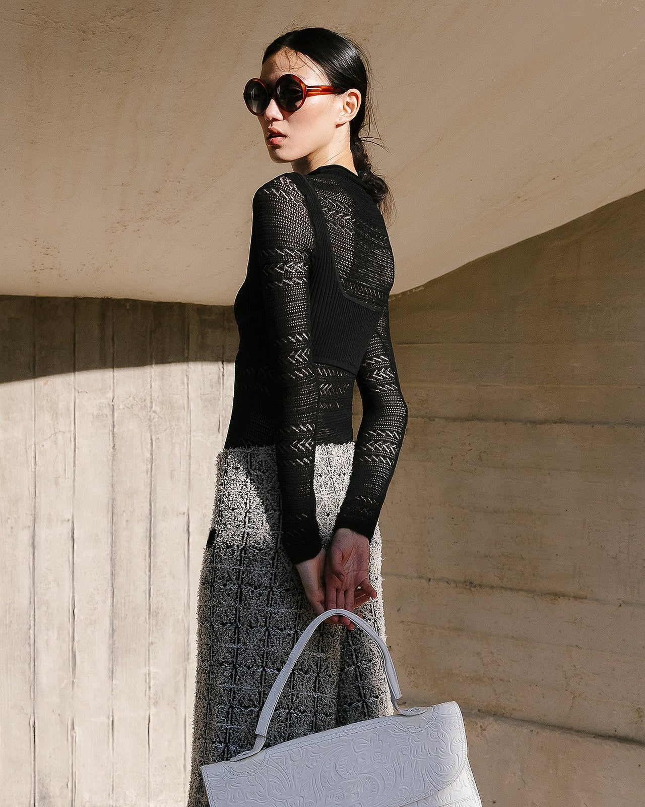 Top ultra féminin en pointelle noire : Pulls & gilets Mes Demoiselles - Image 3