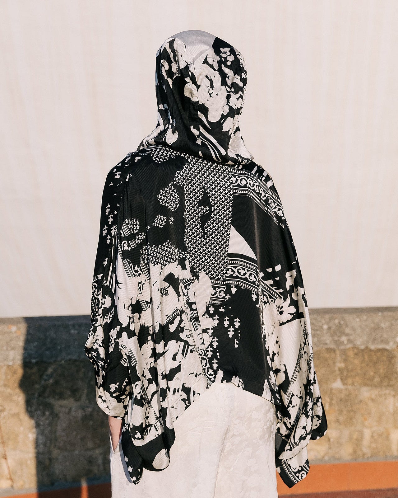 Pull Waddine  Noir / Blanc | Mes Demoiselles Paris - Image 4