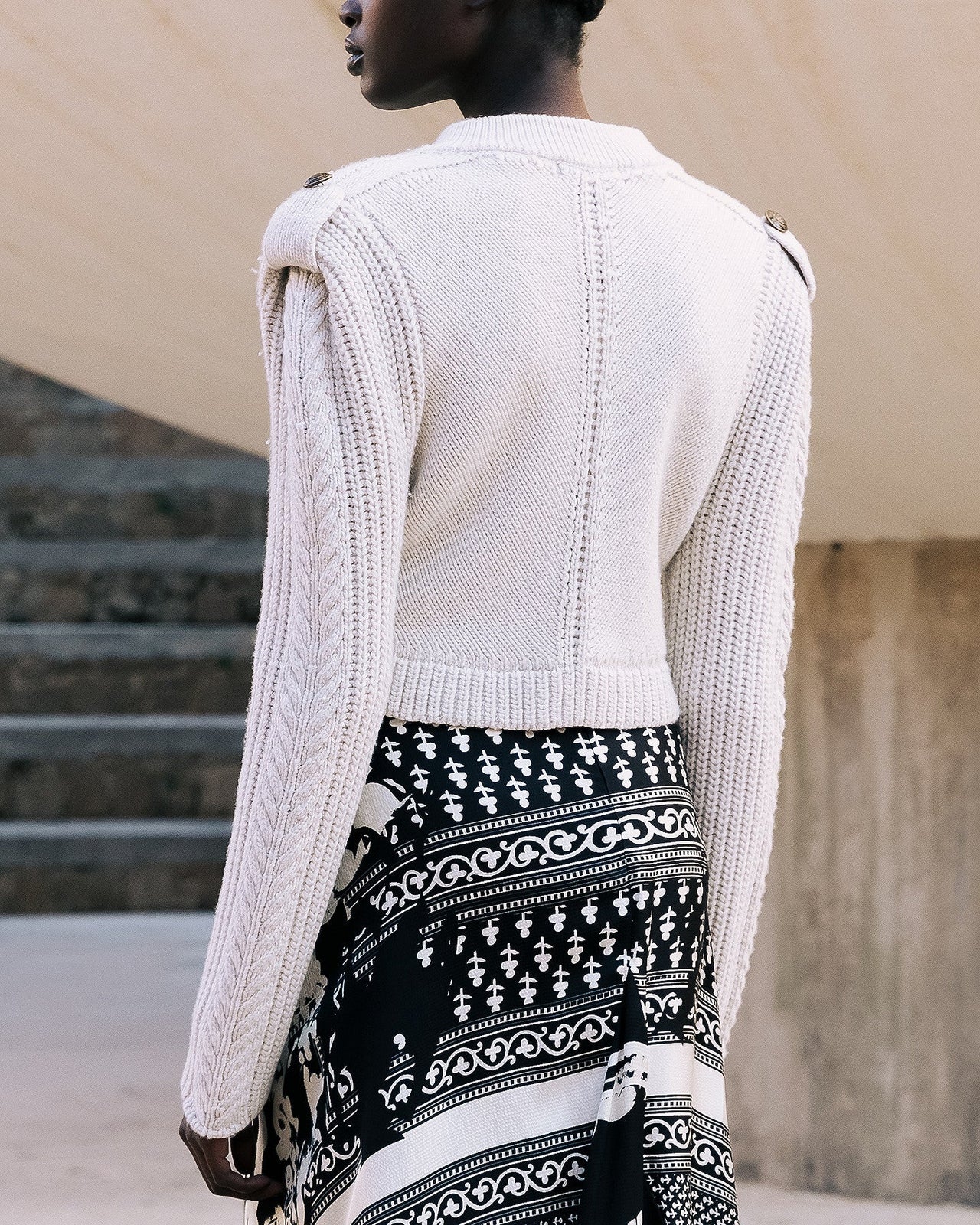 Cardigan officier en maille et jeu de passementerie : Pulls & gilets Mes Demoiselles - Image 3