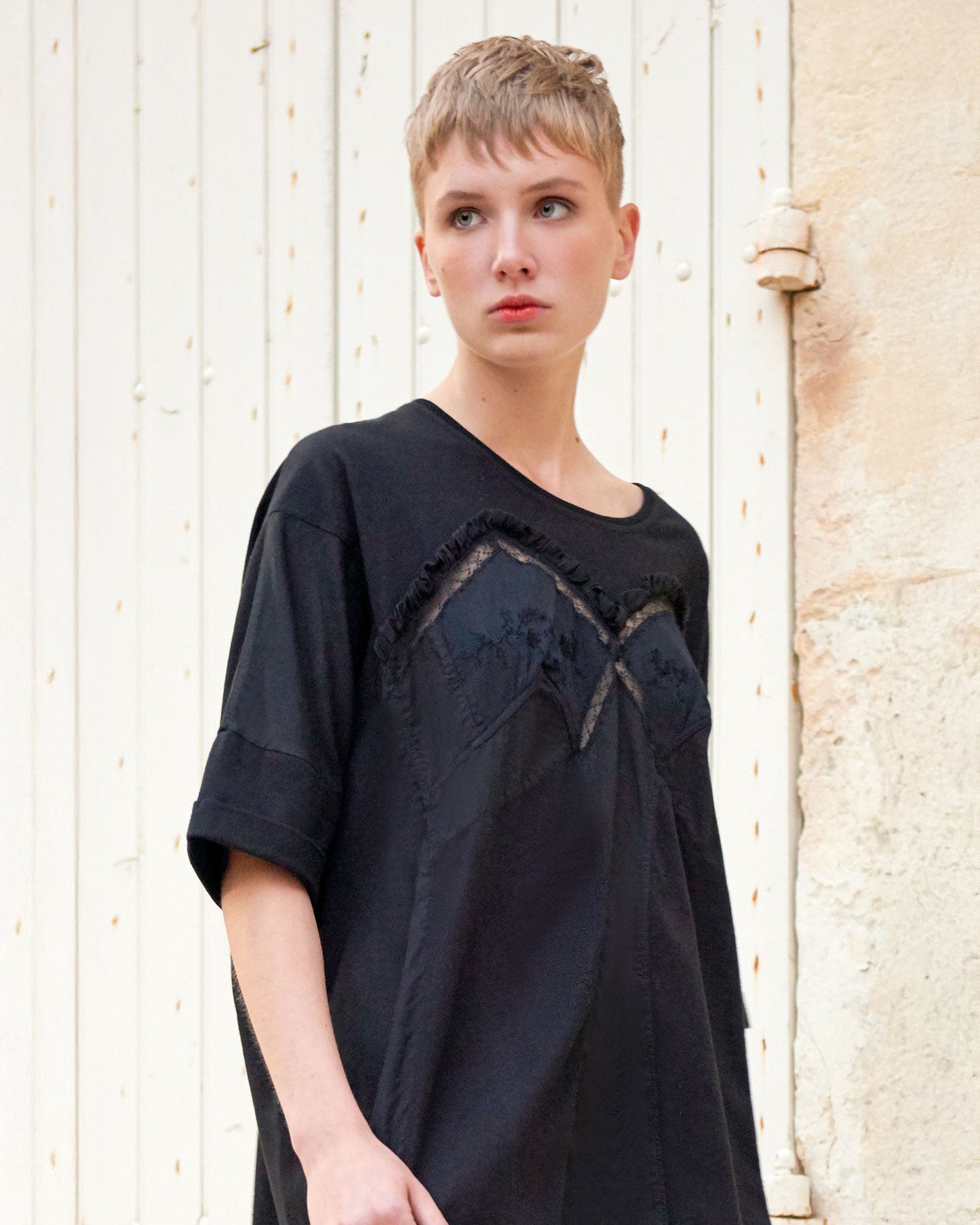 Moore T-Shirt - Black