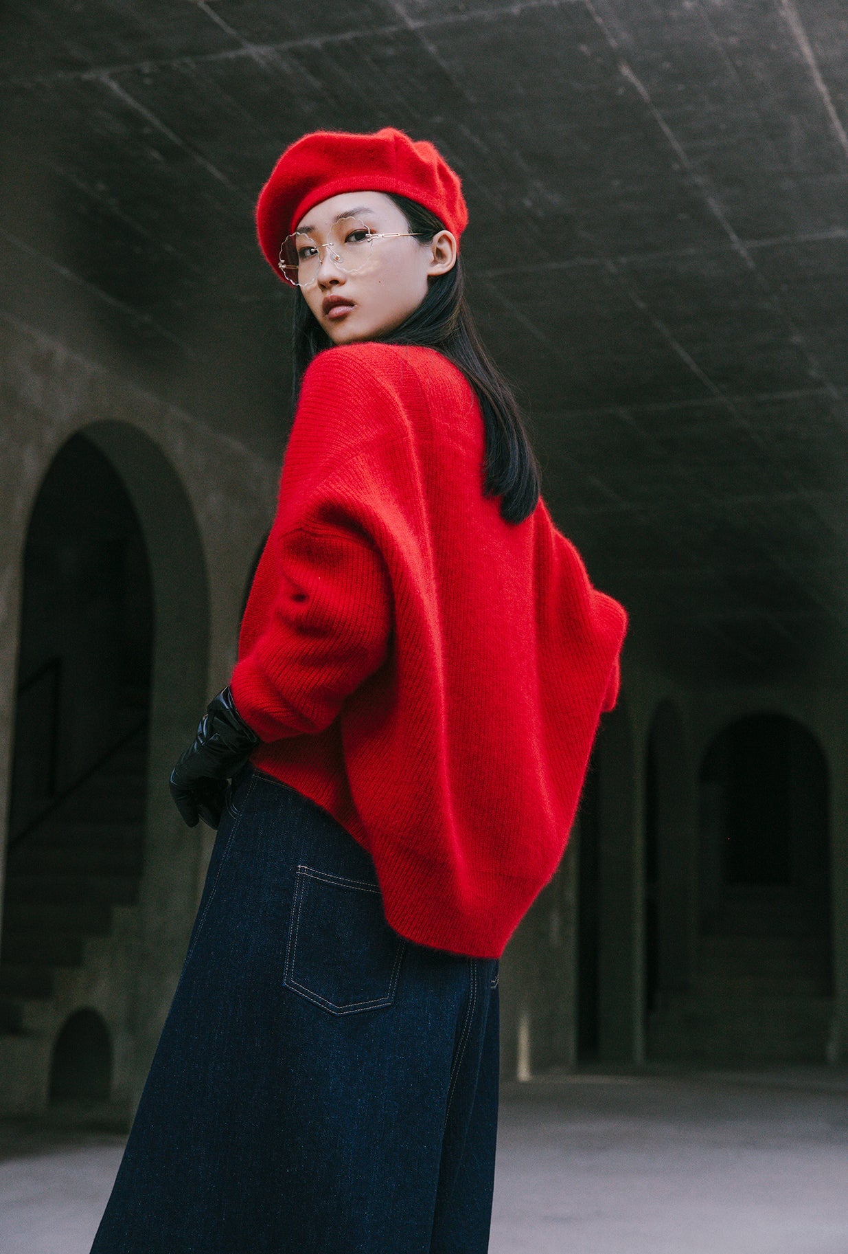 Cardigan Cari - Rouge : Cardigan rouge doux, ample et léger pour un confort enveloppant Mes Demoiselles - Image 4