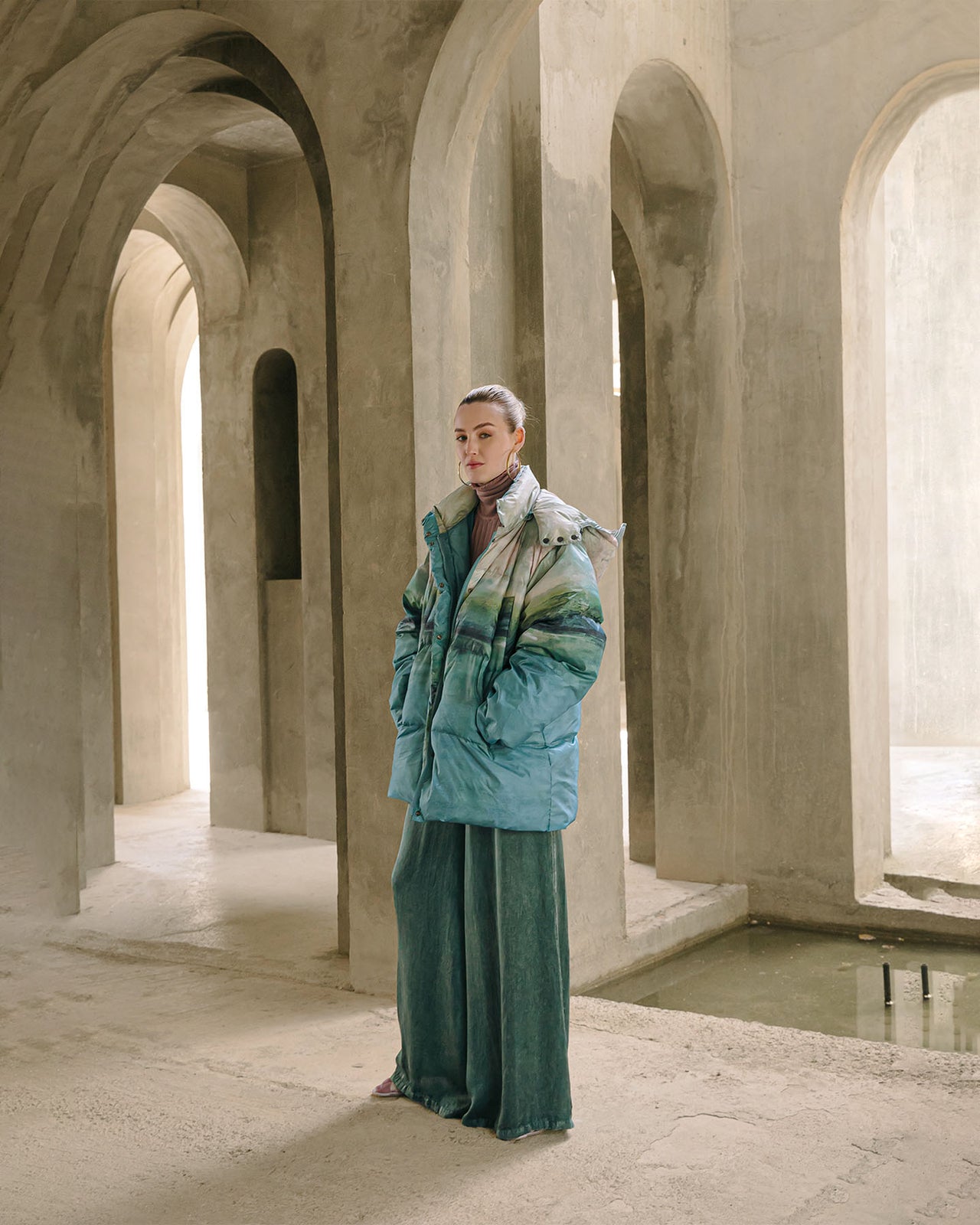 Manteau Mir - Vert : Doudoune "Mir" chaude, imprimé dégradé, coupe mi - longue Mes Demoiselles - Image 6