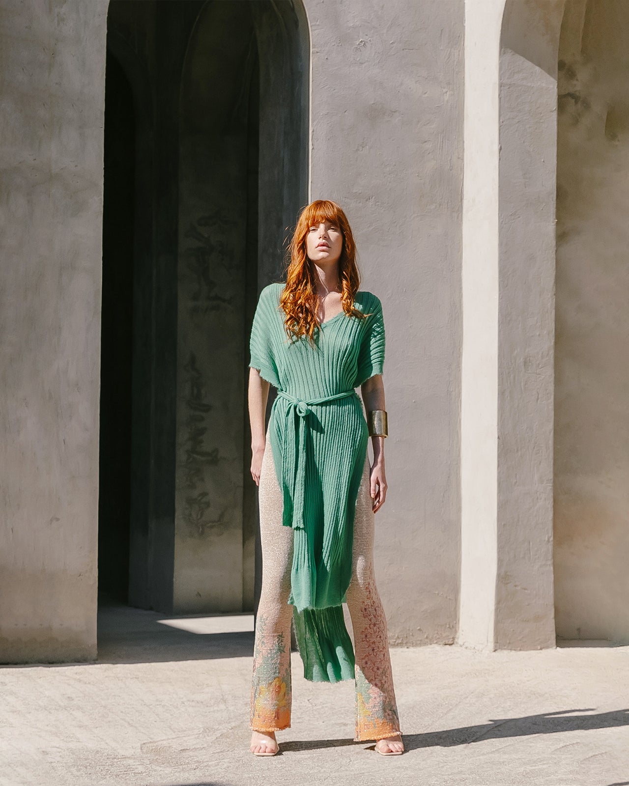 Long pull ample vert menthe, col V, maille côtelée, ceinture - Pulls & gilets Mes Demoiselles - Image 3